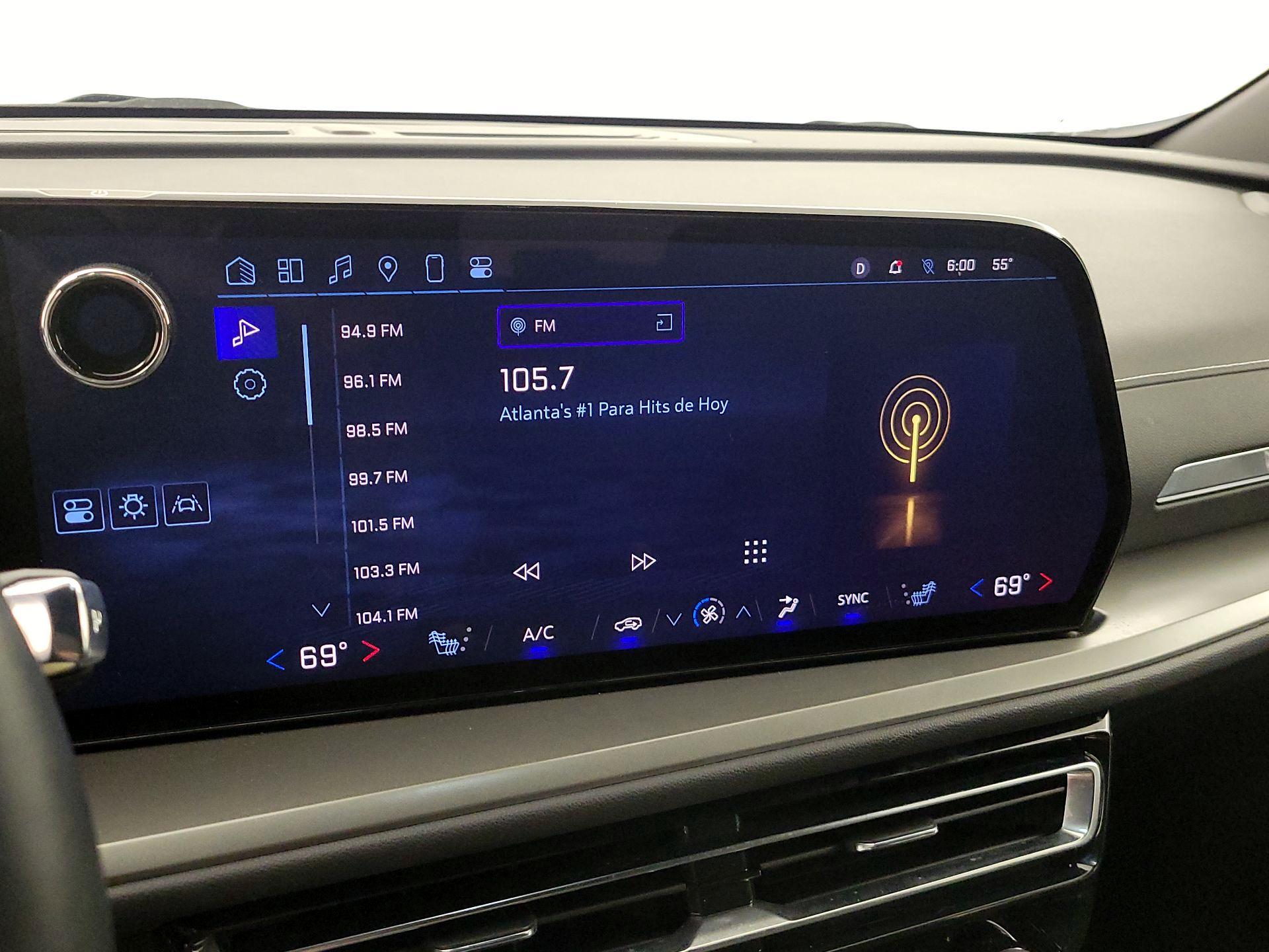 Thumbnail: 2025 Chevrolet Traverse - 15