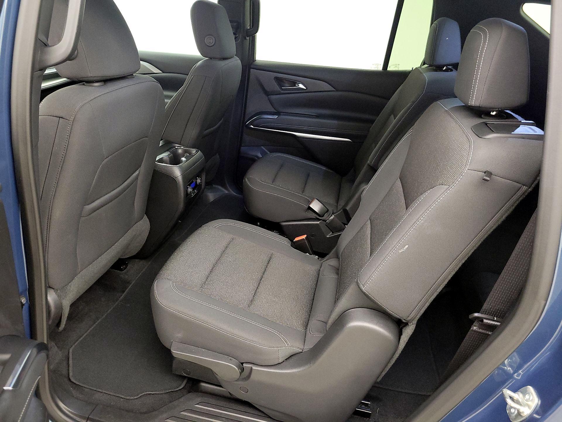 Thumbnail: 2025 Chevrolet Traverse - 19