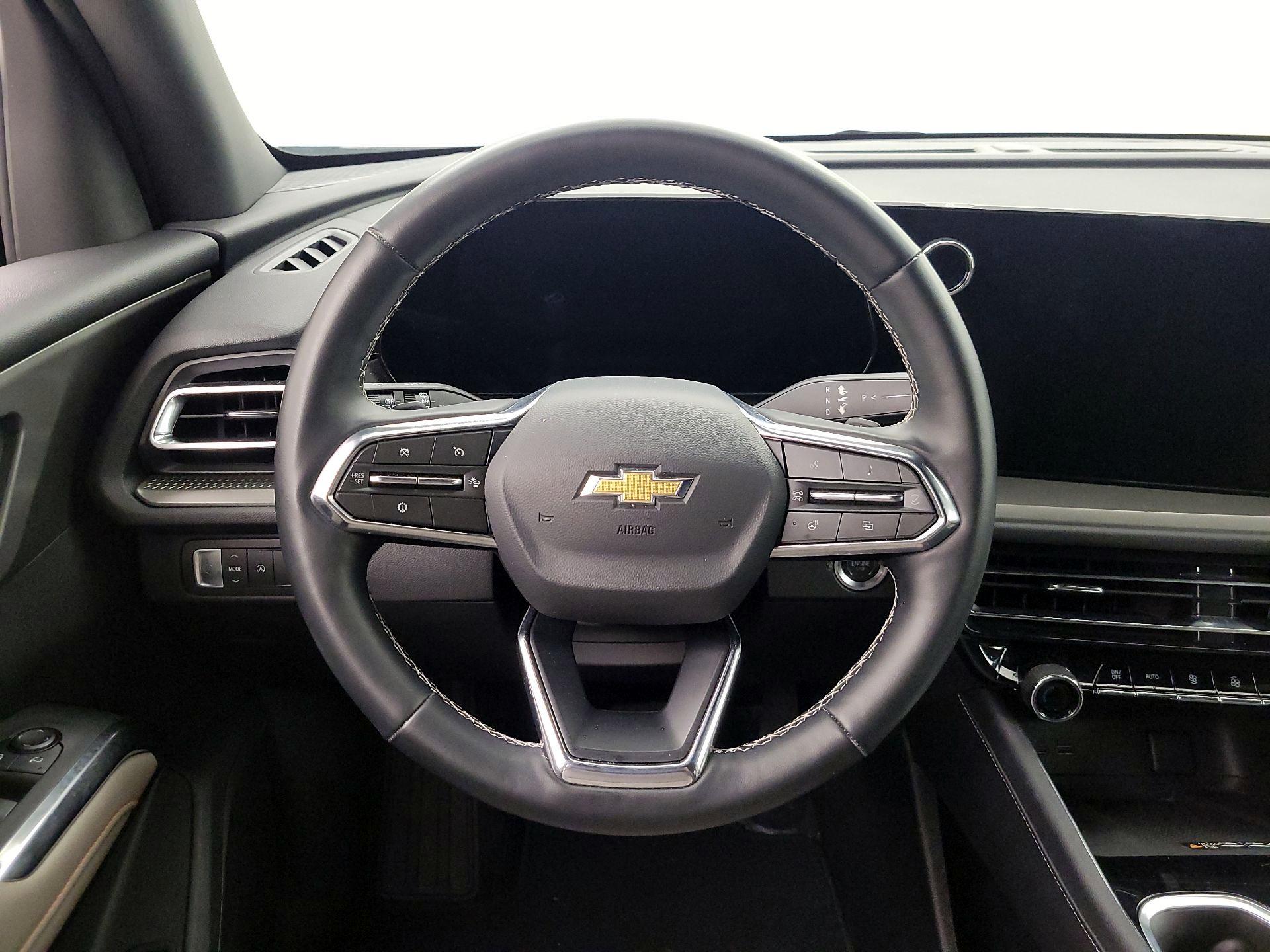 Thumbnail: 2025 Chevrolet Traverse - 10