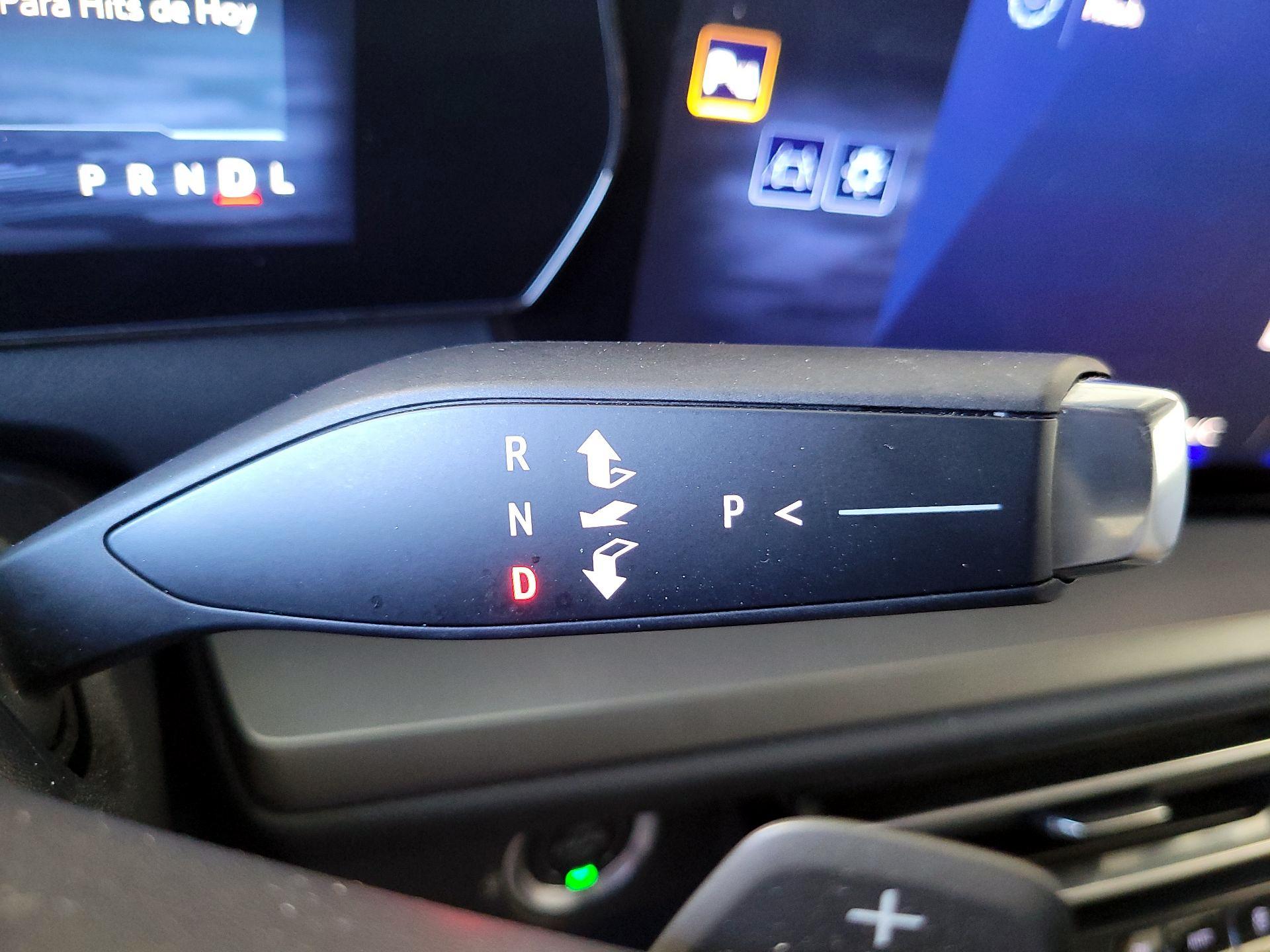 Thumbnail: 2025 Chevrolet Traverse - 17