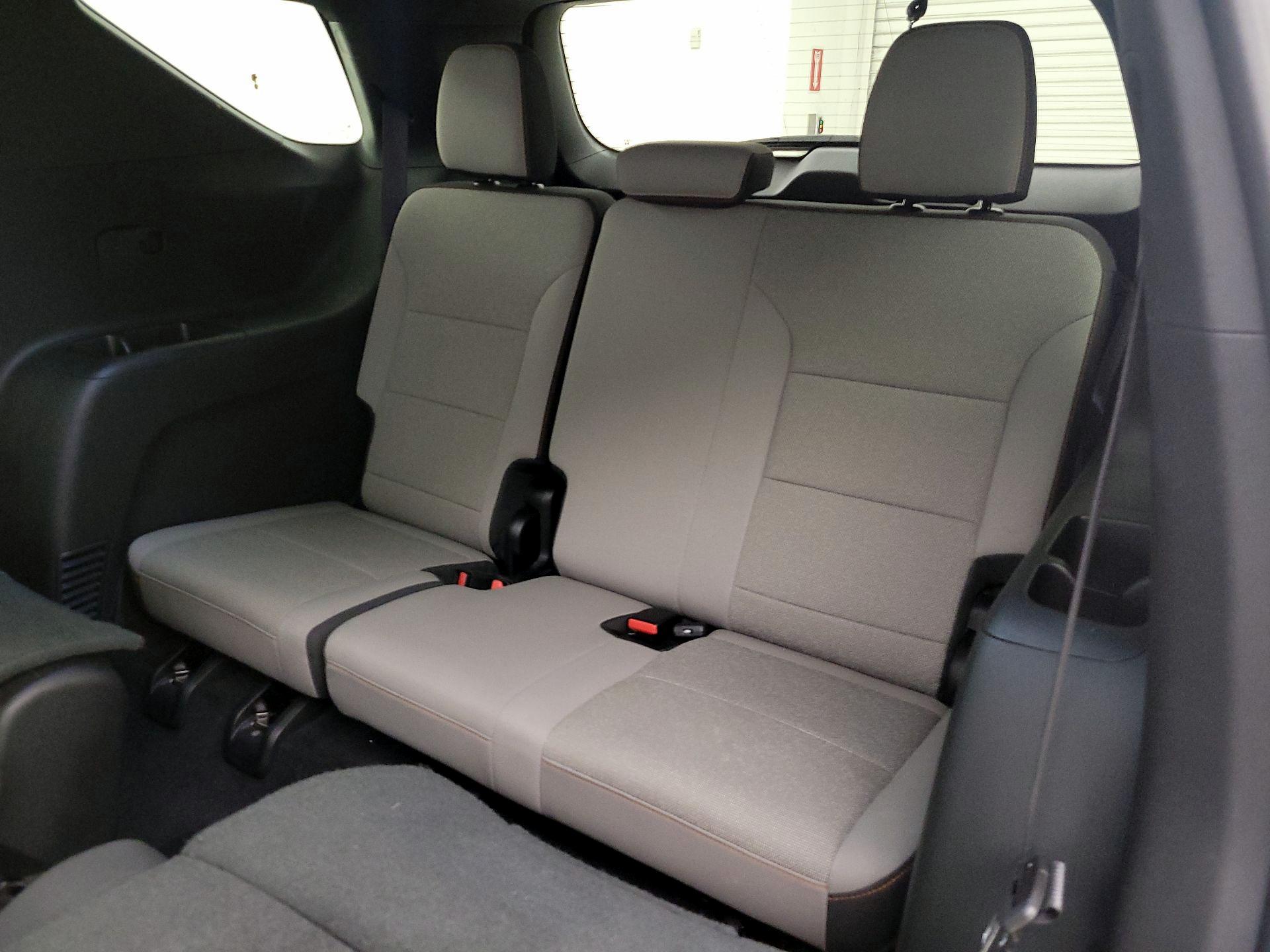 Thumbnail: 2025 Chevrolet Traverse - 19