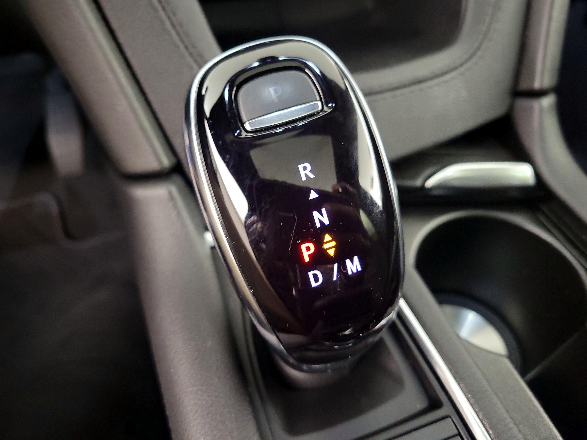 Thumbnail: 2025 Cadillac XT5 - 18