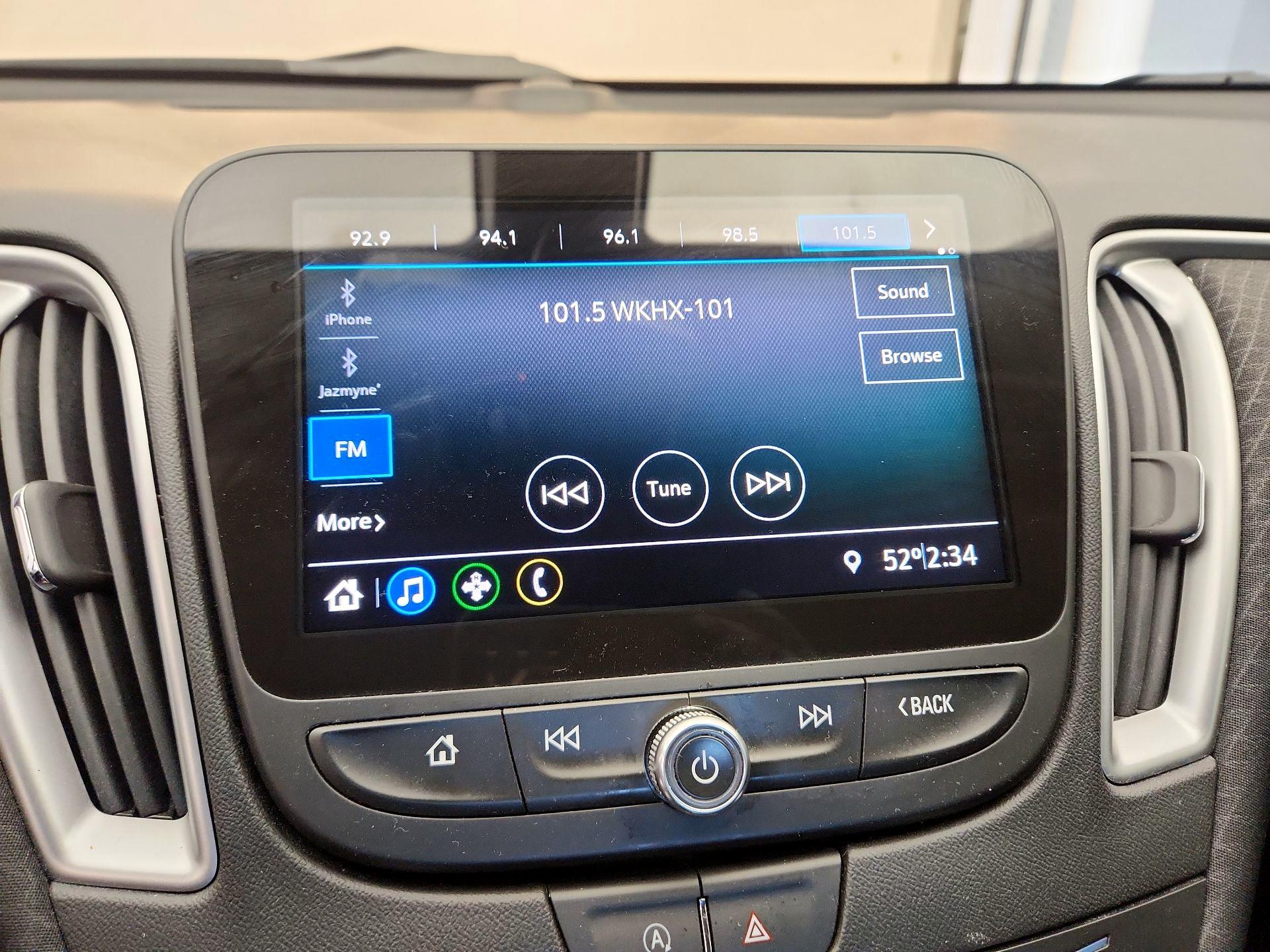 Thumbnail: 2020 Chevrolet Malibu - 15