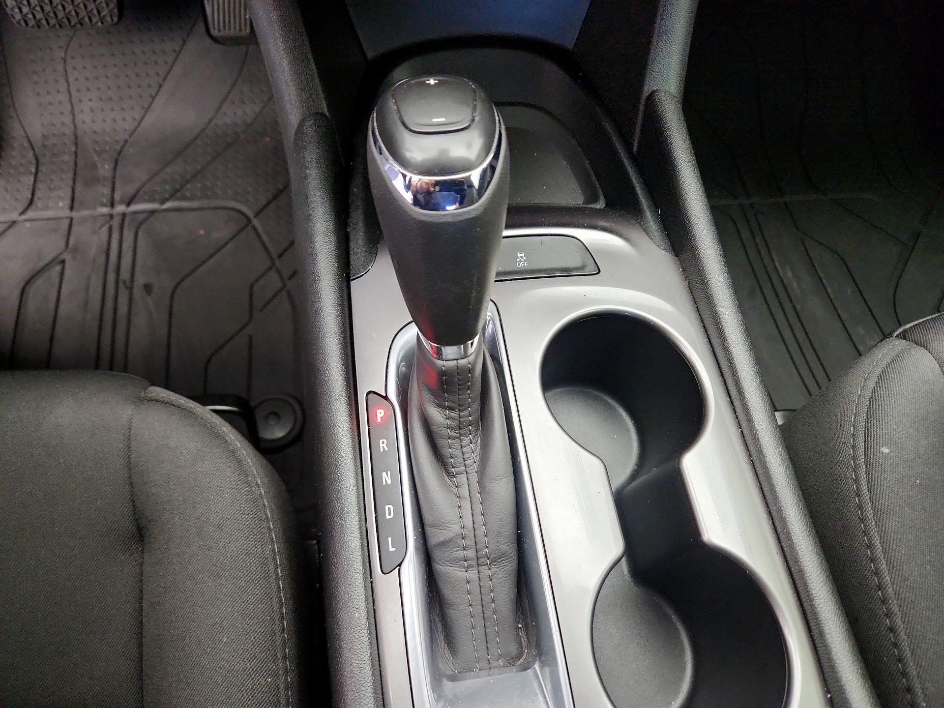 Thumbnail: 2020 Chevrolet Malibu - 17