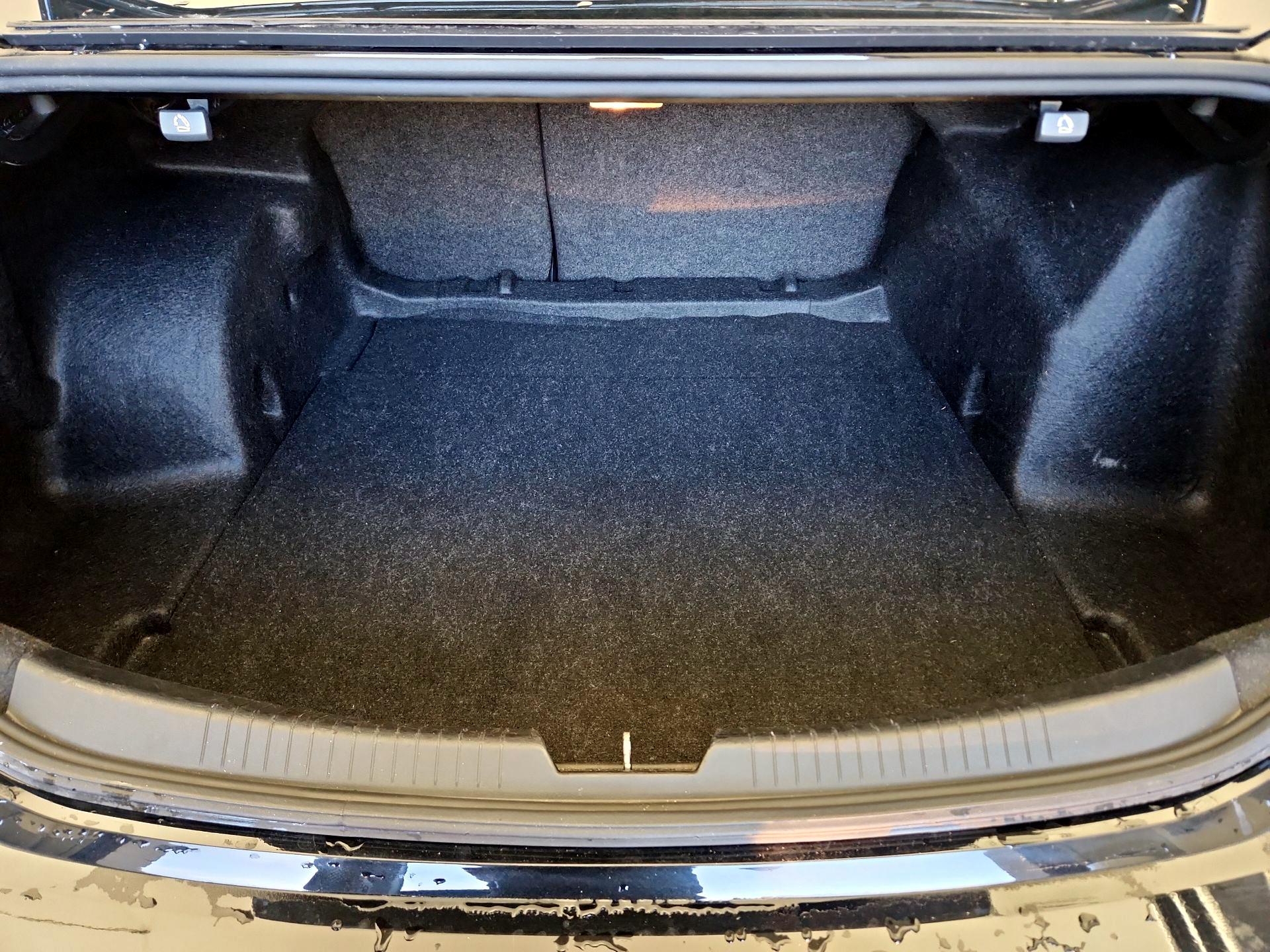 Thumbnail: 2020 Chevrolet Malibu - 20