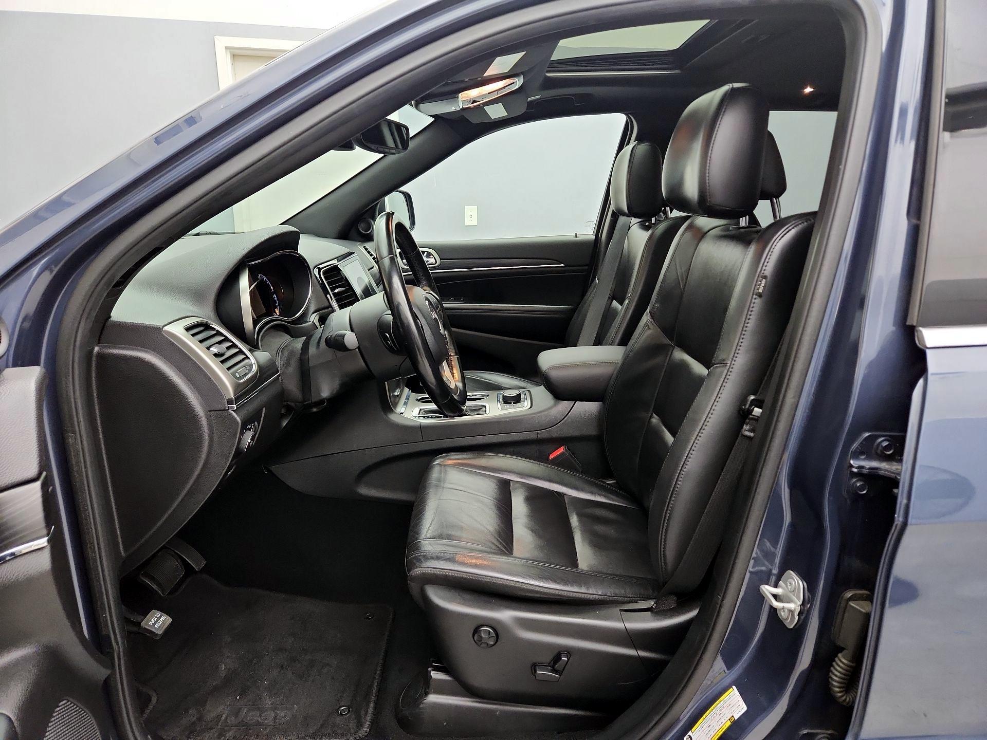 Thumbnail: 2020 Jeep Grand Cherokee - 11