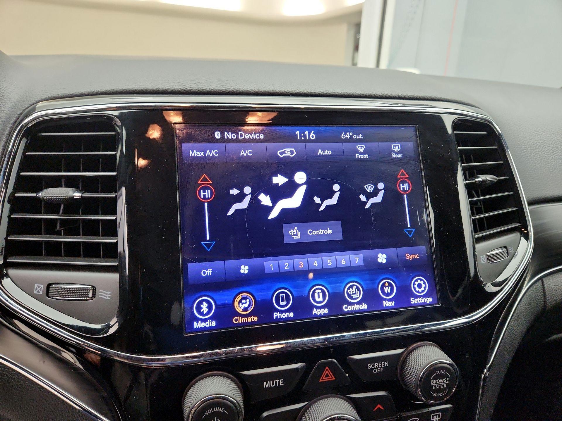 Thumbnail: 2020 Jeep Grand Cherokee - 17