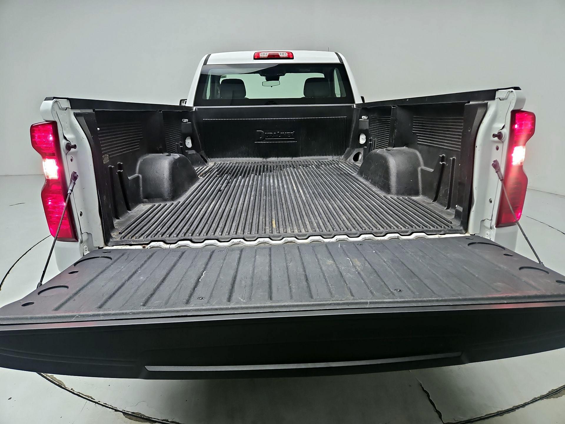 Thumbnail: 2024 Chevrolet Silverado 1500 - 17