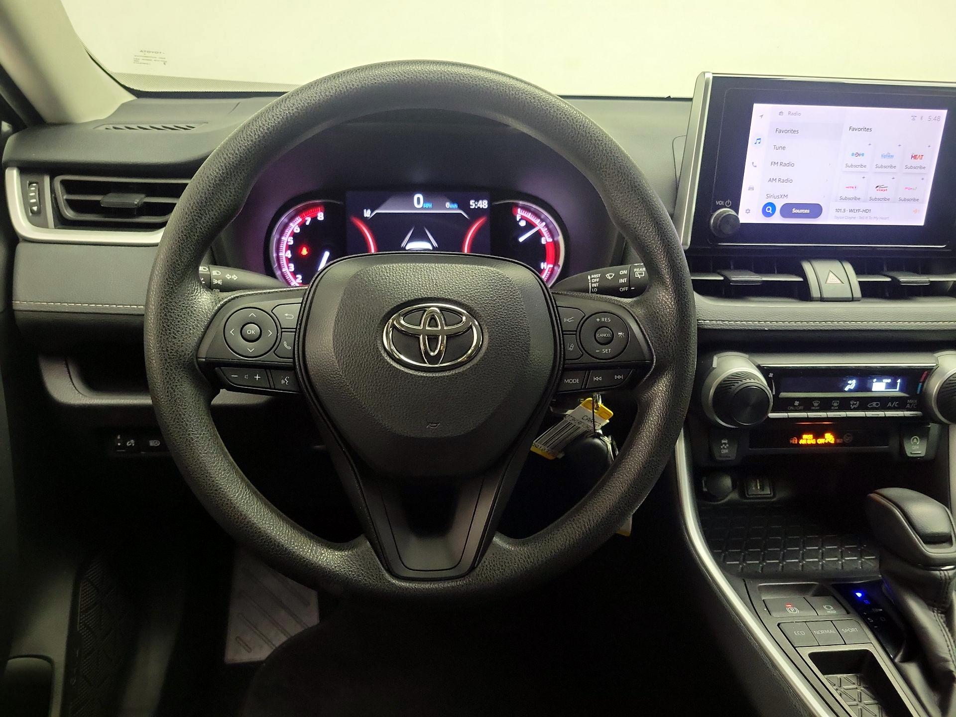 Thumbnail: 2024 Toyota RAV4 - 10