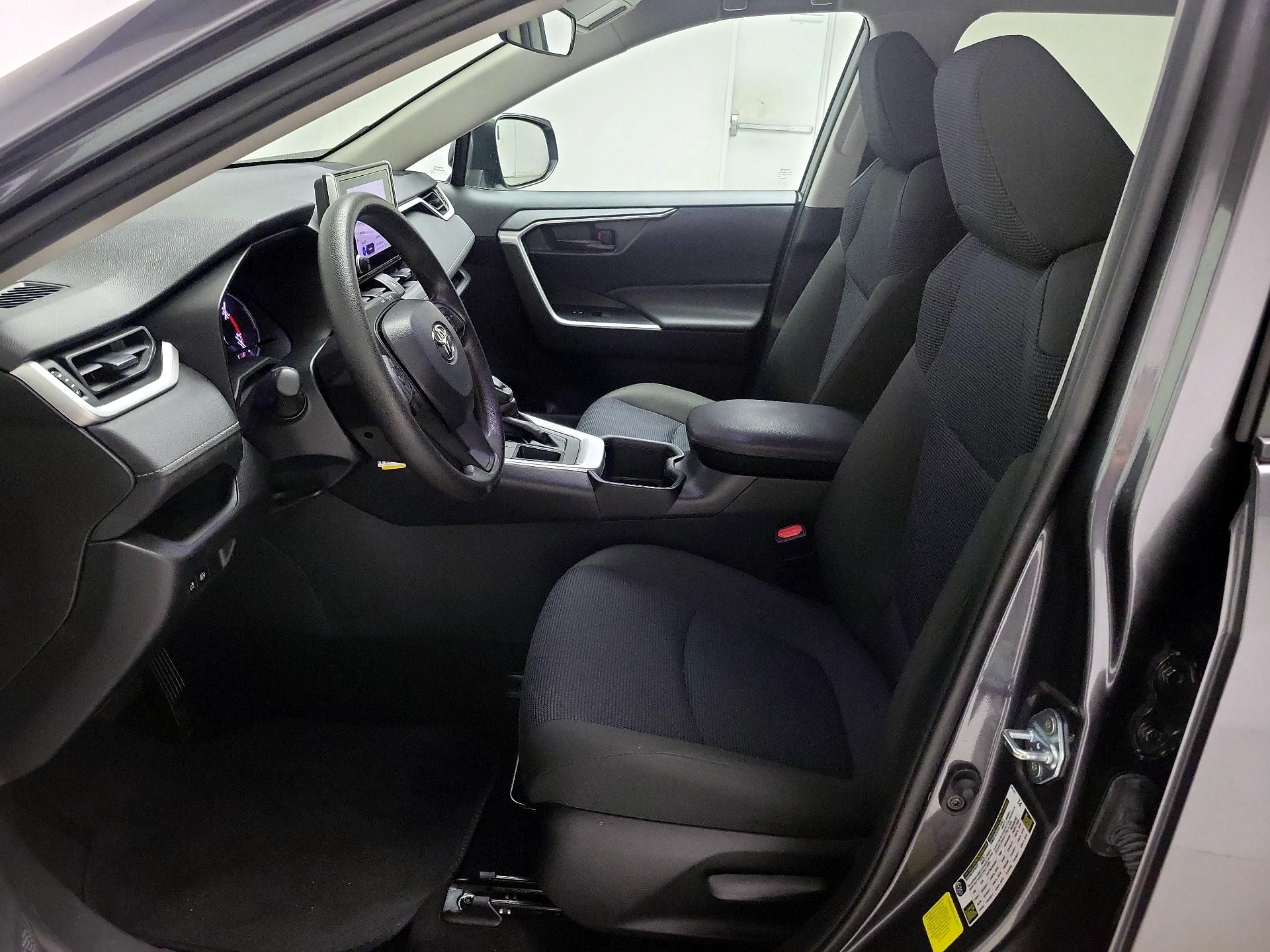 Thumbnail: 2024 Toyota RAV4 - 11