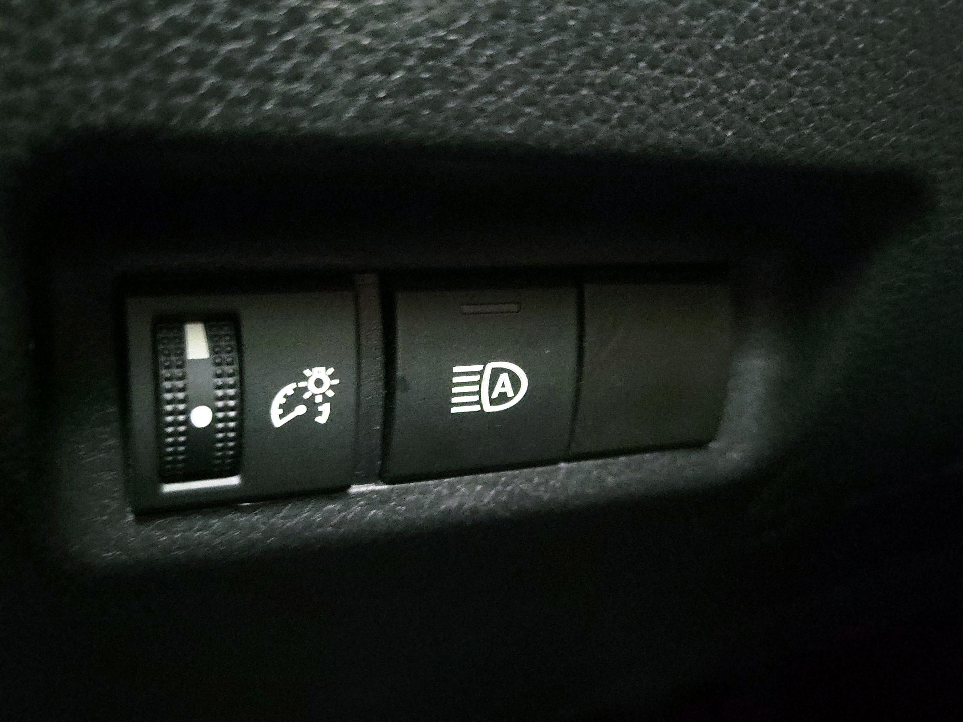 Thumbnail: 2024 Toyota RAV4 - 13