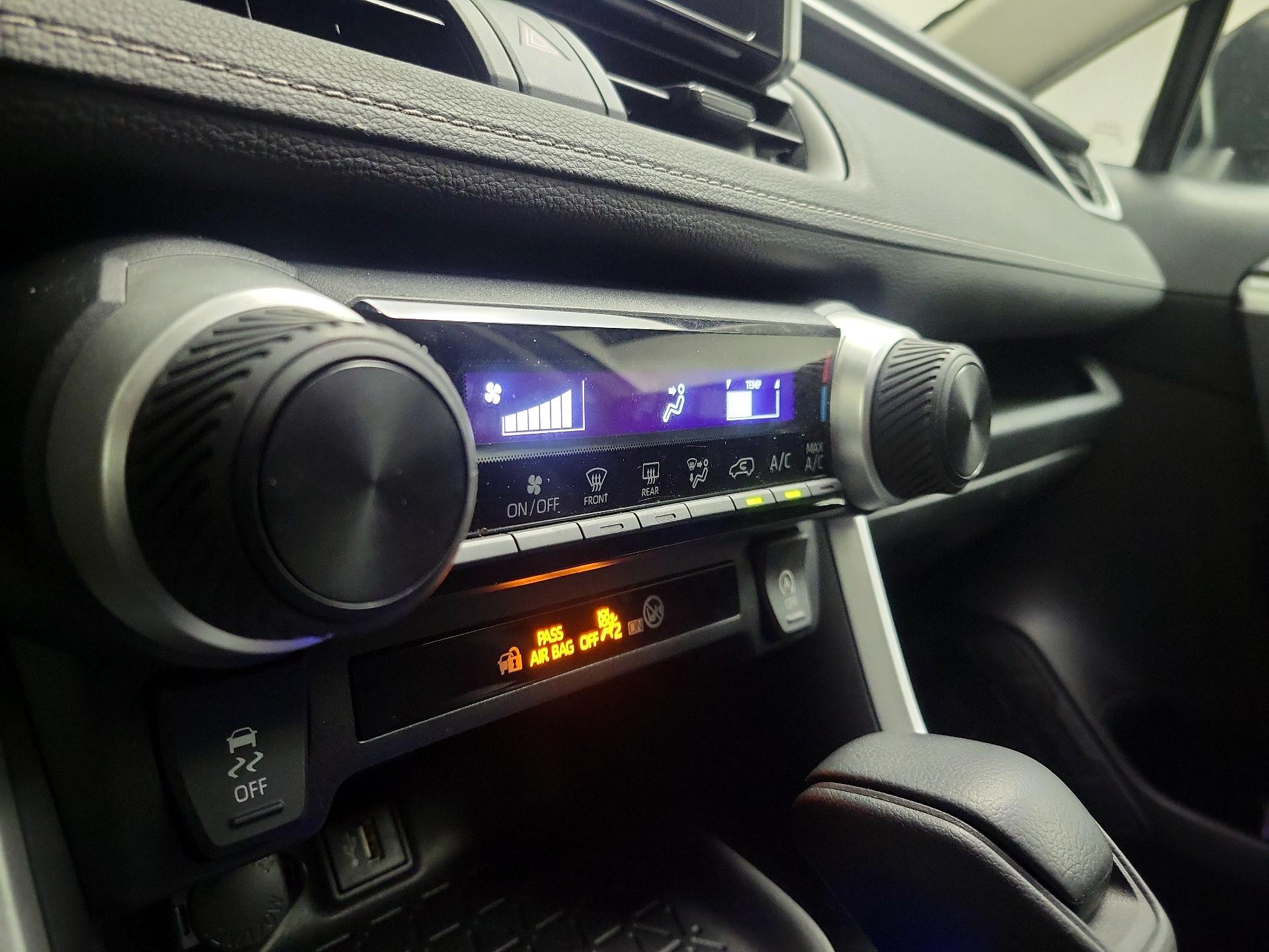 Thumbnail: 2024 Toyota RAV4 - 17