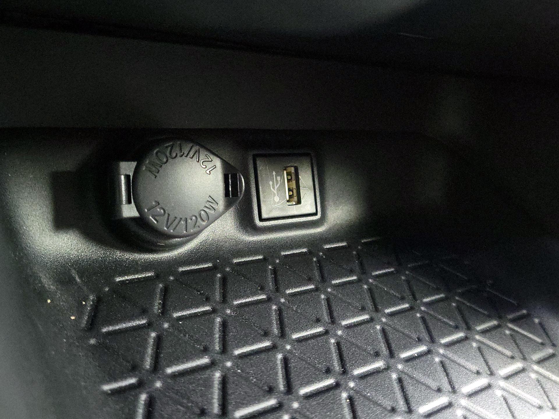 Thumbnail: 2024 Toyota RAV4 - 19