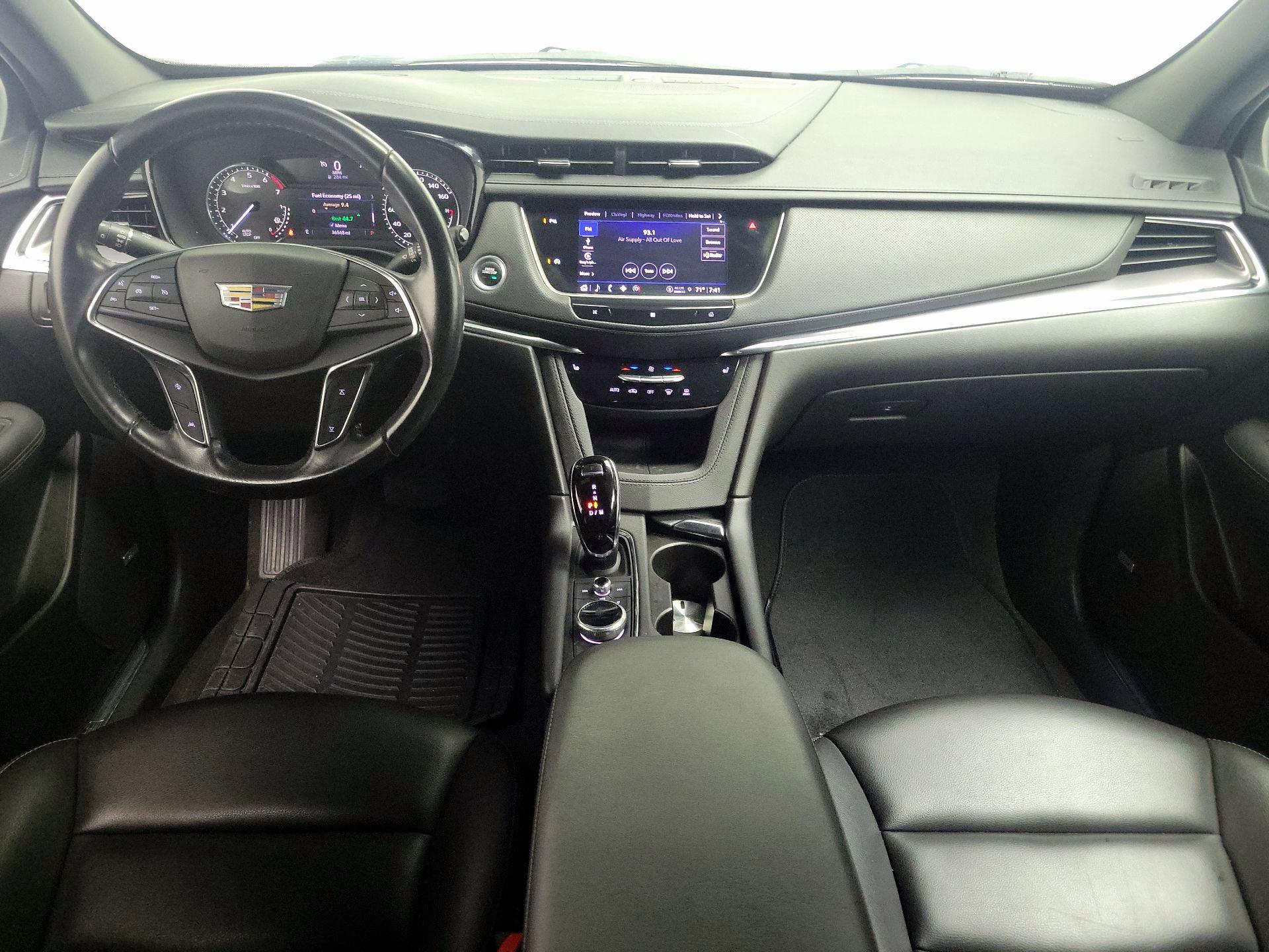 Thumbnail: 2021 Cadillac XT5 - 9