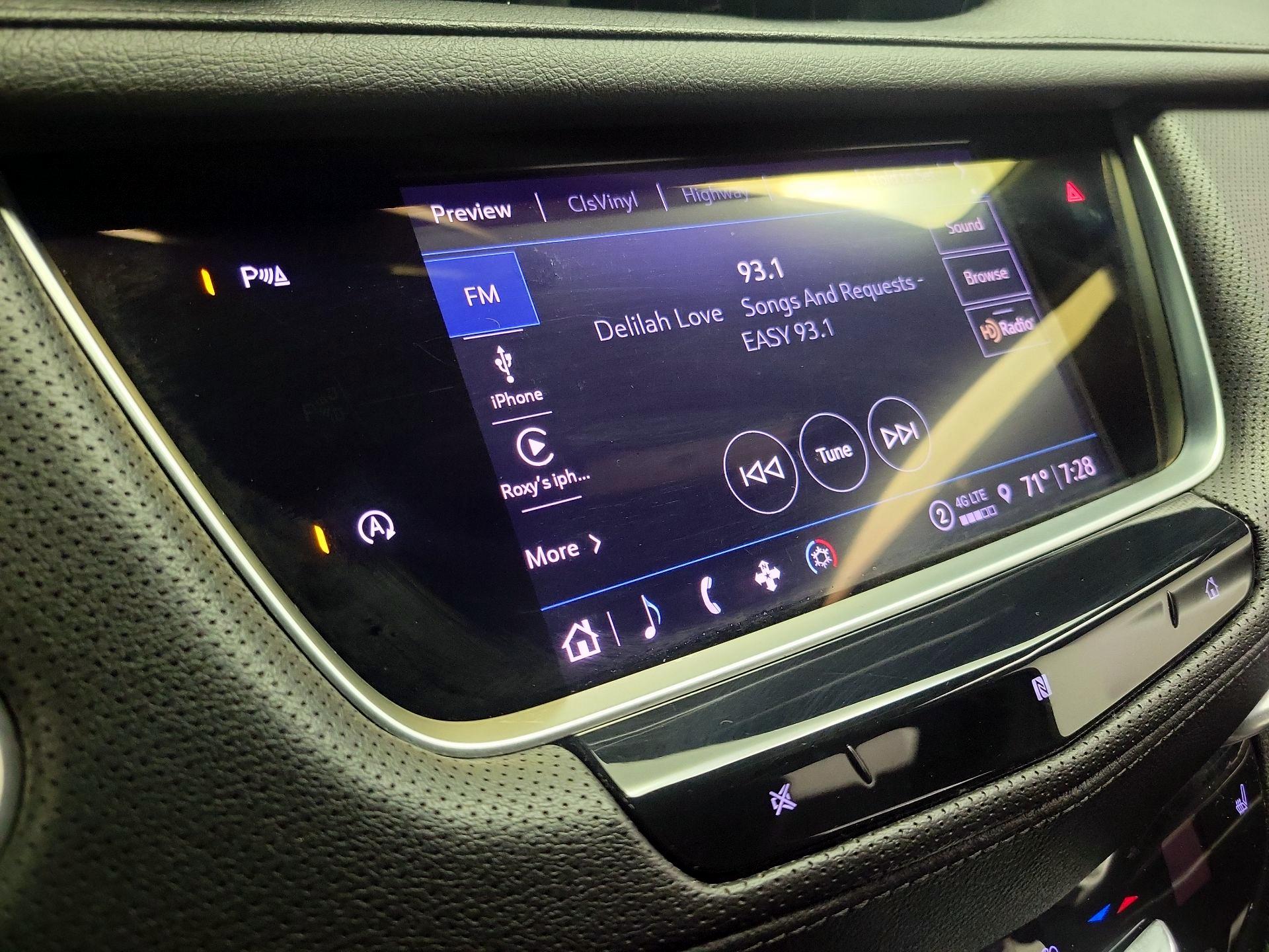 Thumbnail: 2021 Cadillac XT5 - 15