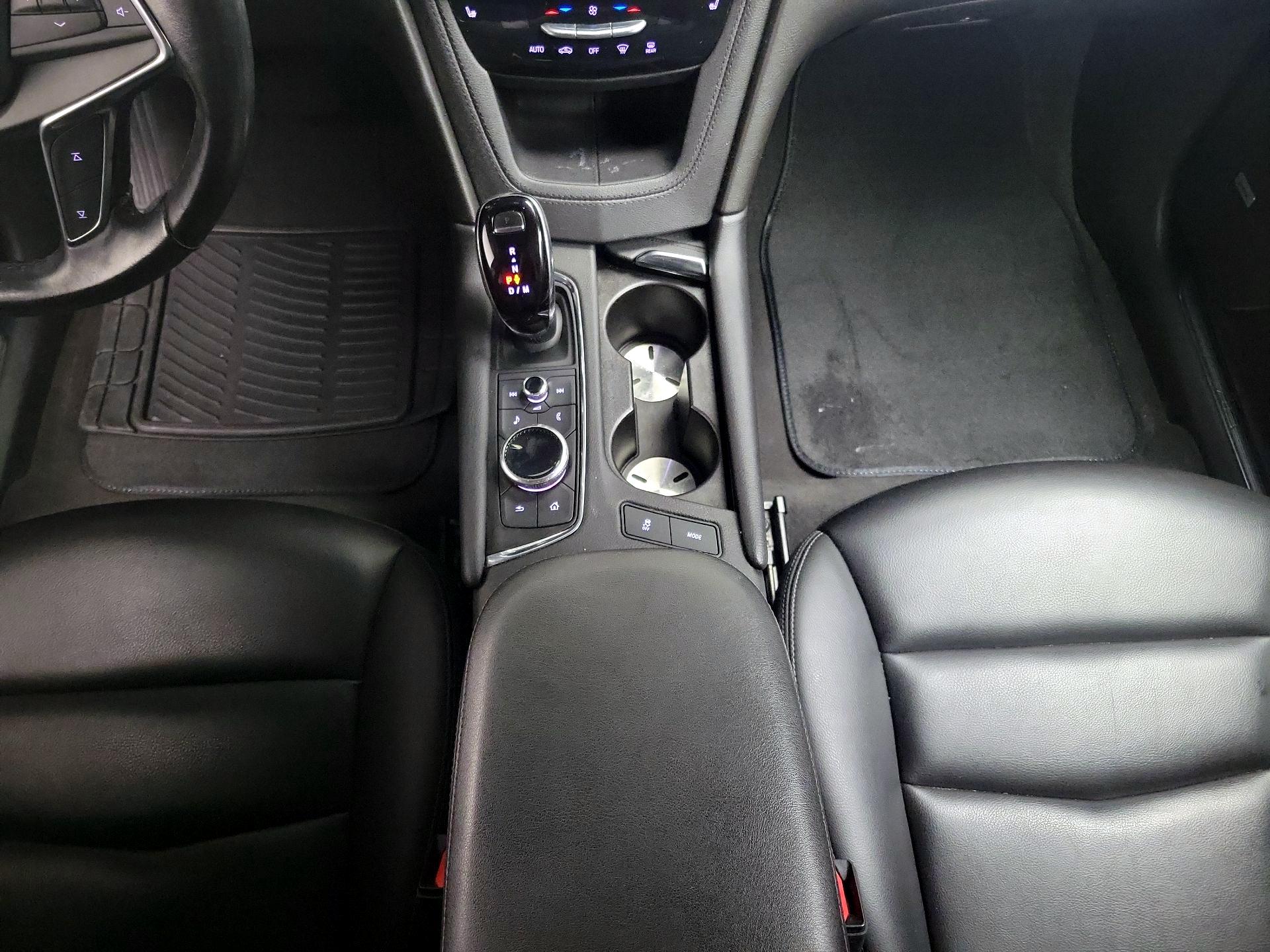 Thumbnail: 2021 Cadillac XT5 - 17