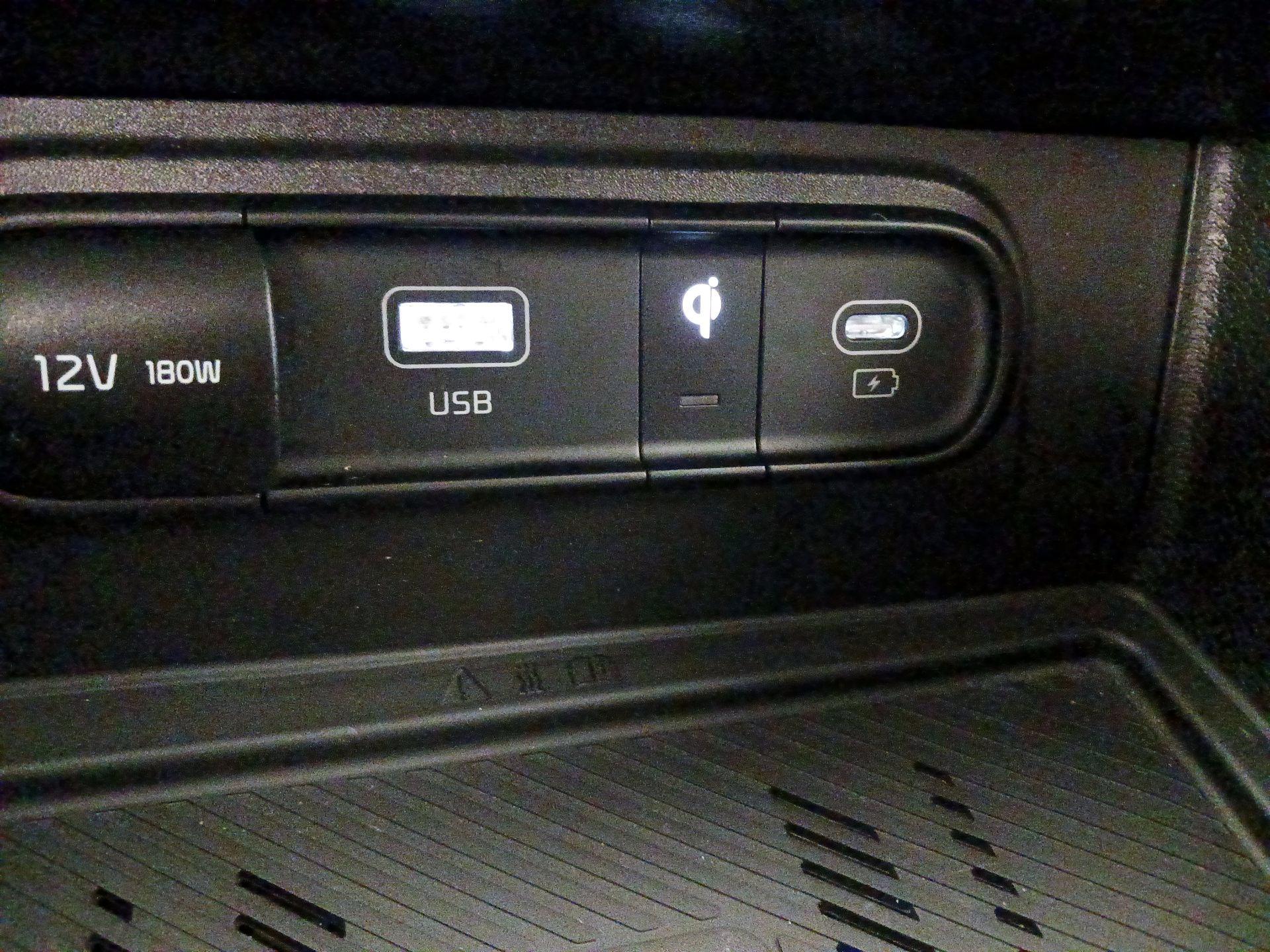 Thumbnail: 2023 Kia Sportage - 19