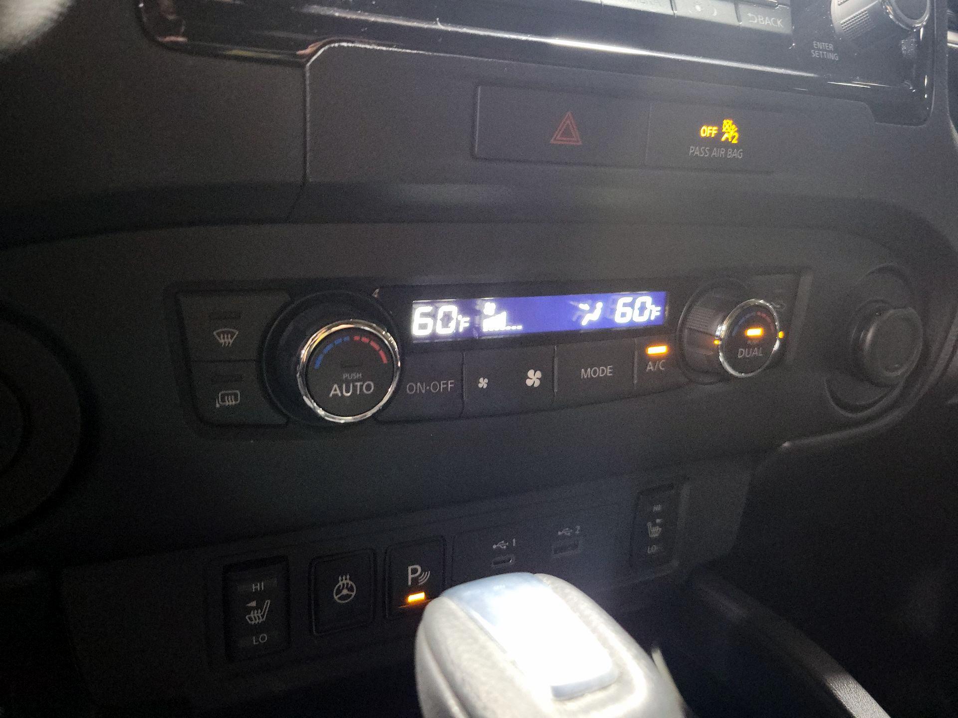 Thumbnail: 2022 Nissan Frontier - 16