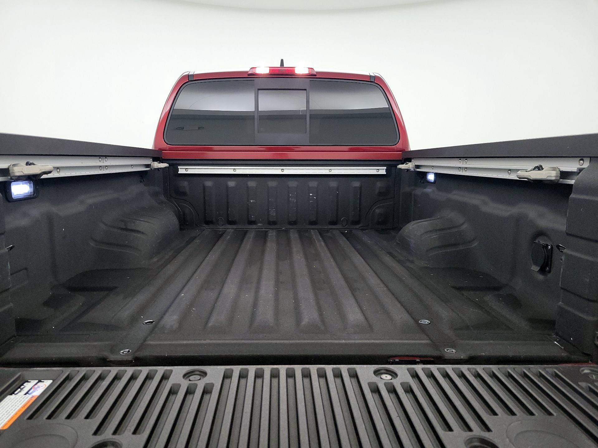 Thumbnail: 2022 Nissan Frontier - 19