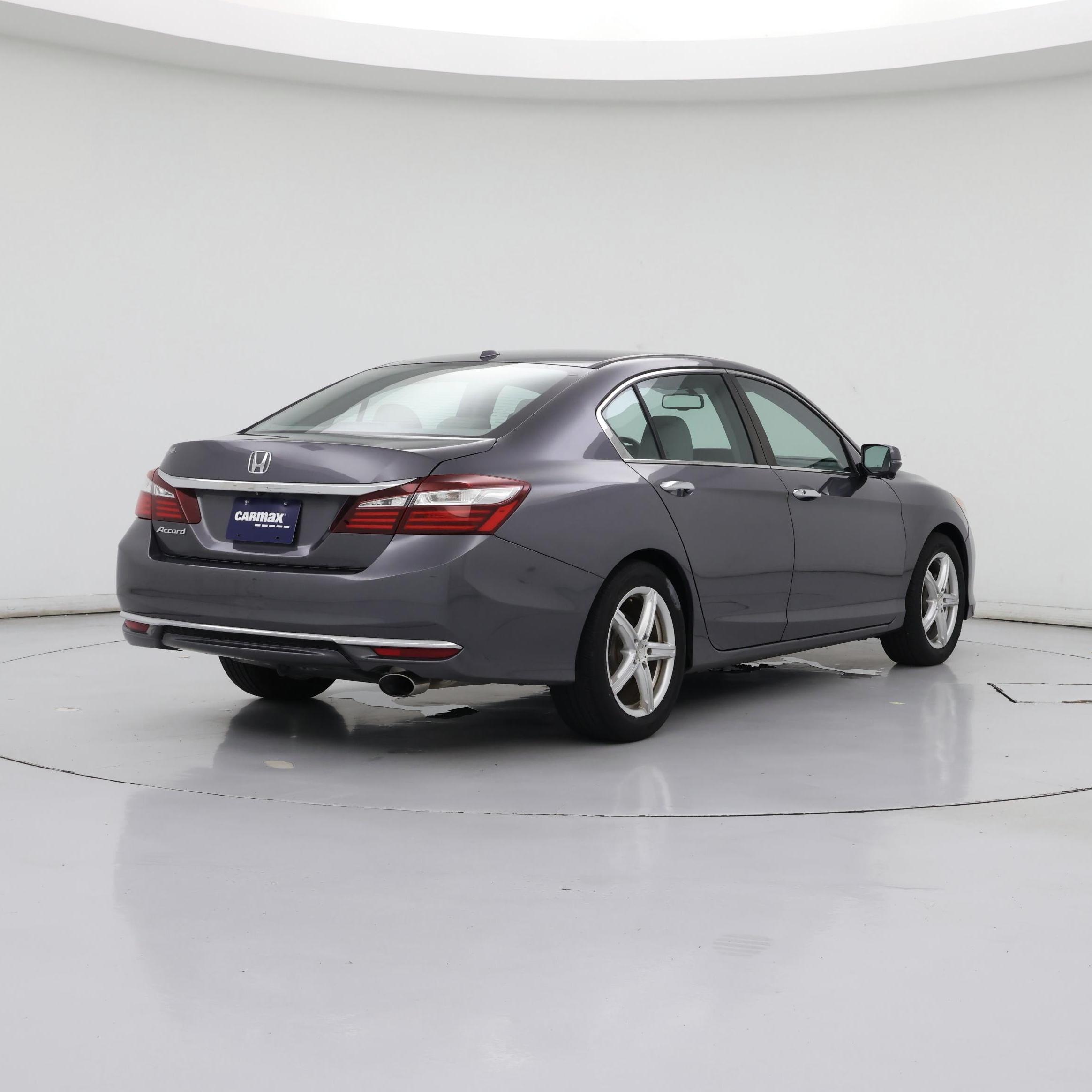 Thumbnail: 2017 Honda Accord - 8