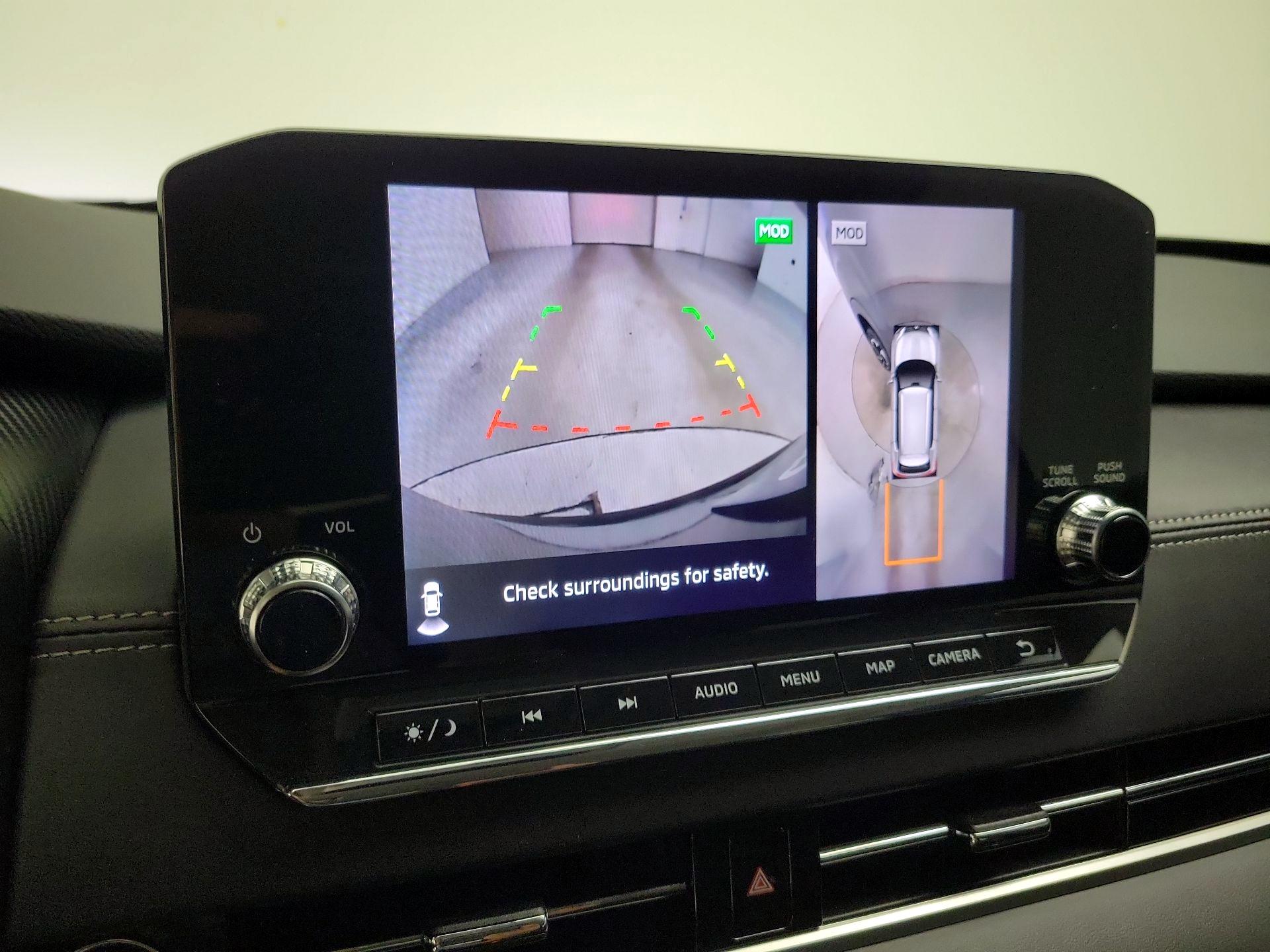 Thumbnail: 2023 Mitsubishi Outlander - 15