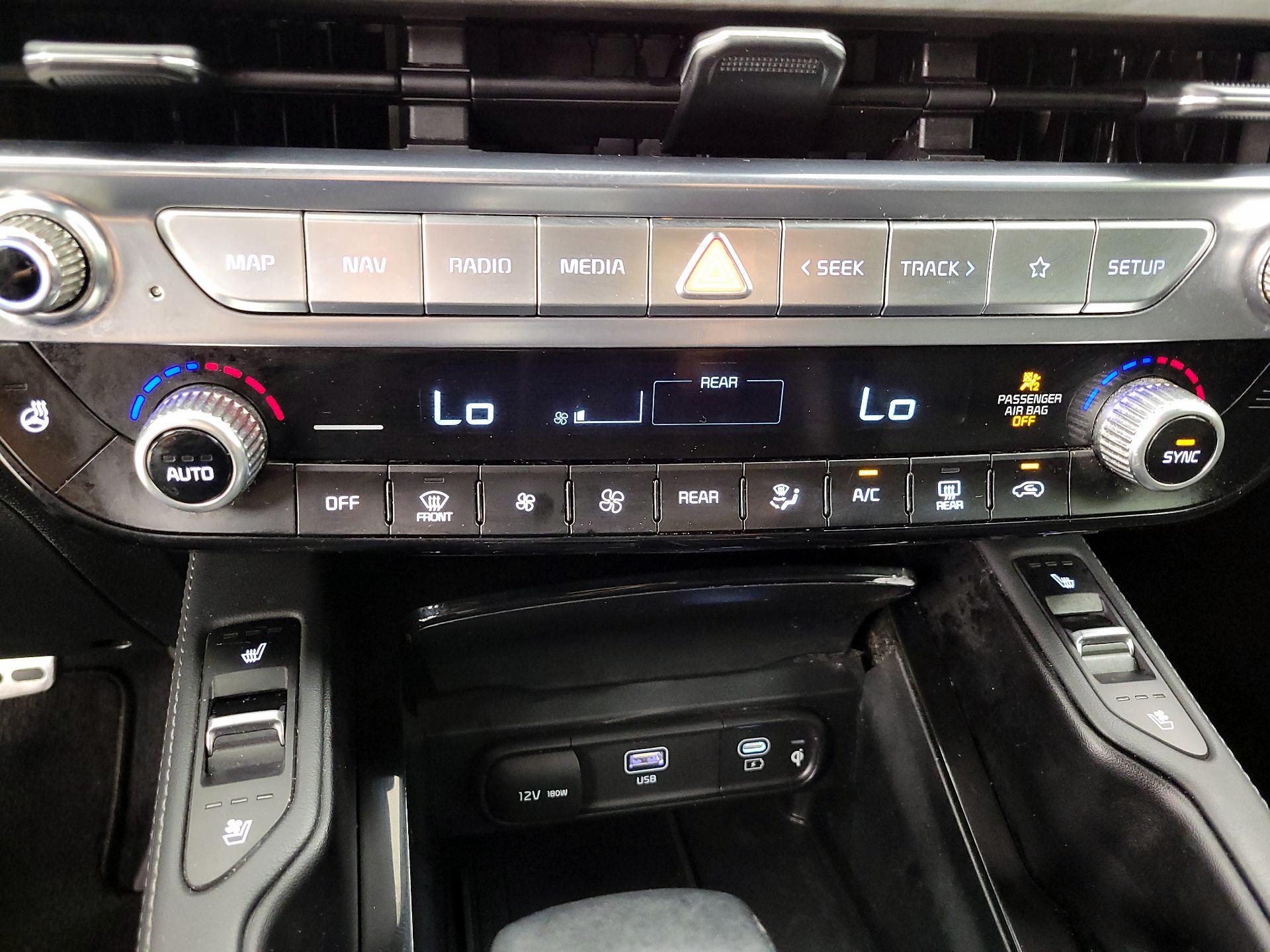 Thumbnail: 2024 Kia Telluride - 17