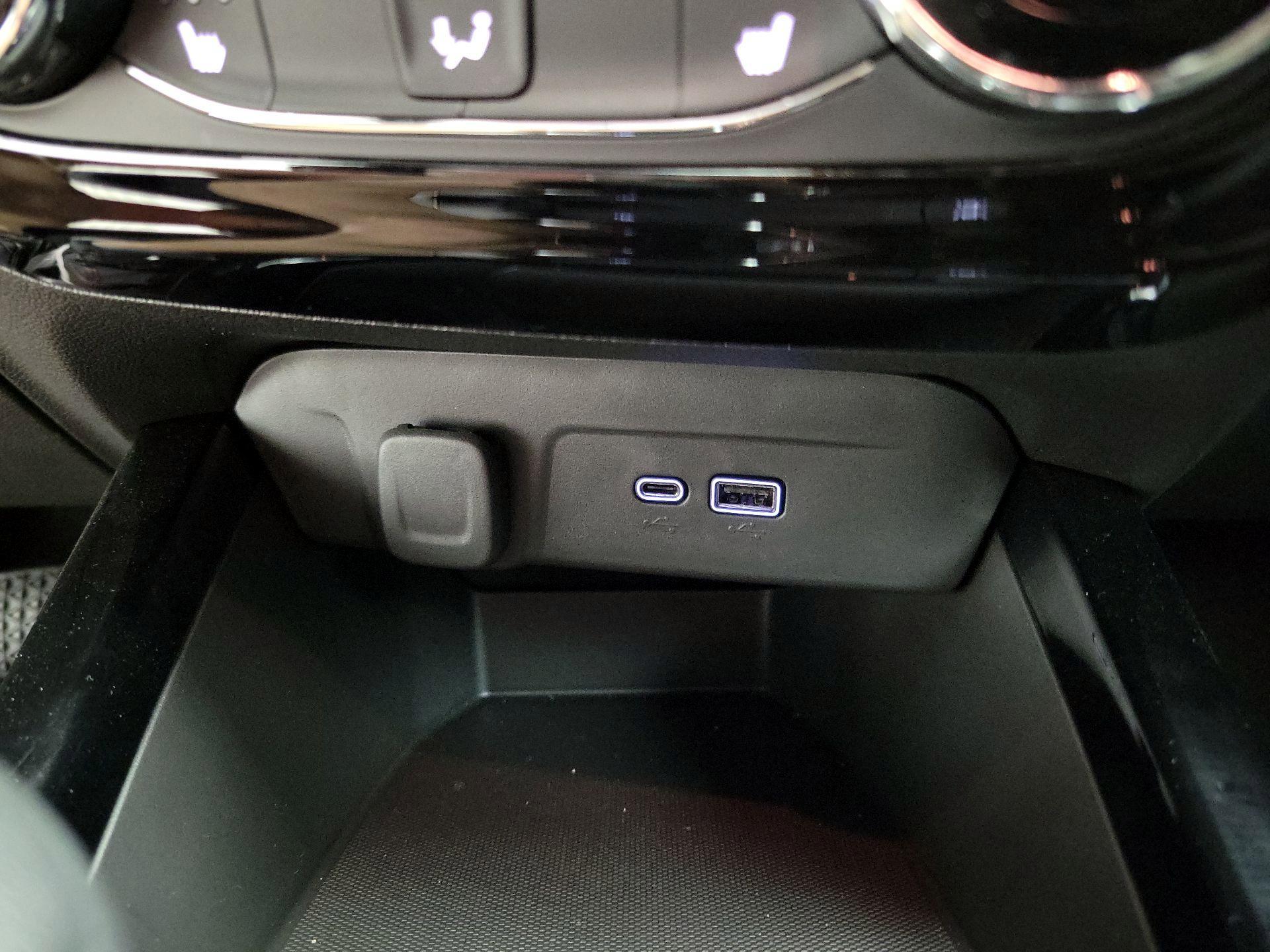 Thumbnail: 2025 Chevrolet Trax - 19