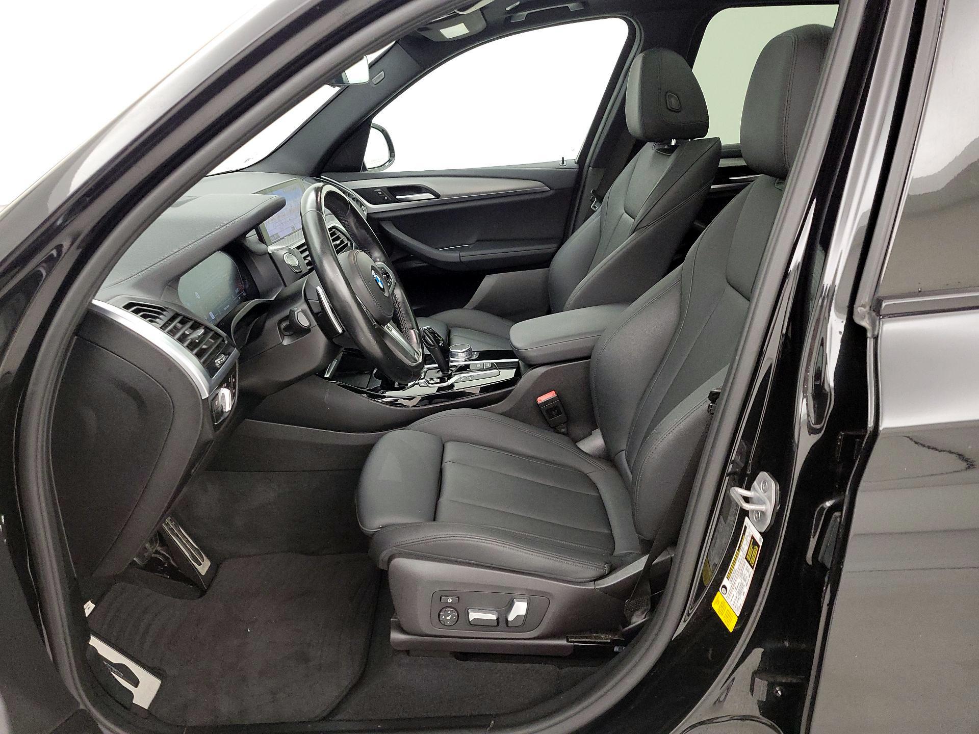 Thumbnail: 2021 BMW X3 - 11