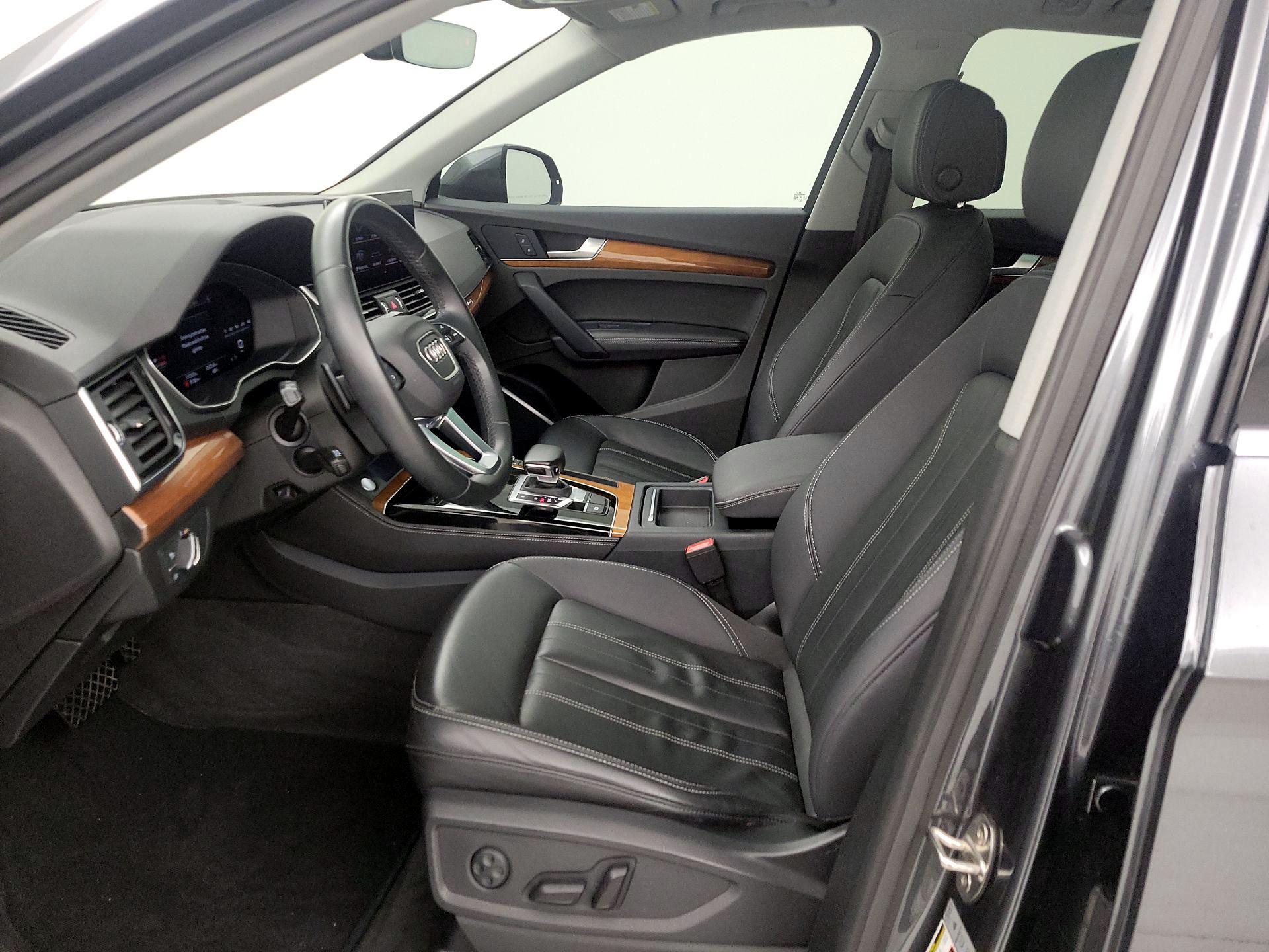 Thumbnail: 2022 Audi Q5 - 11