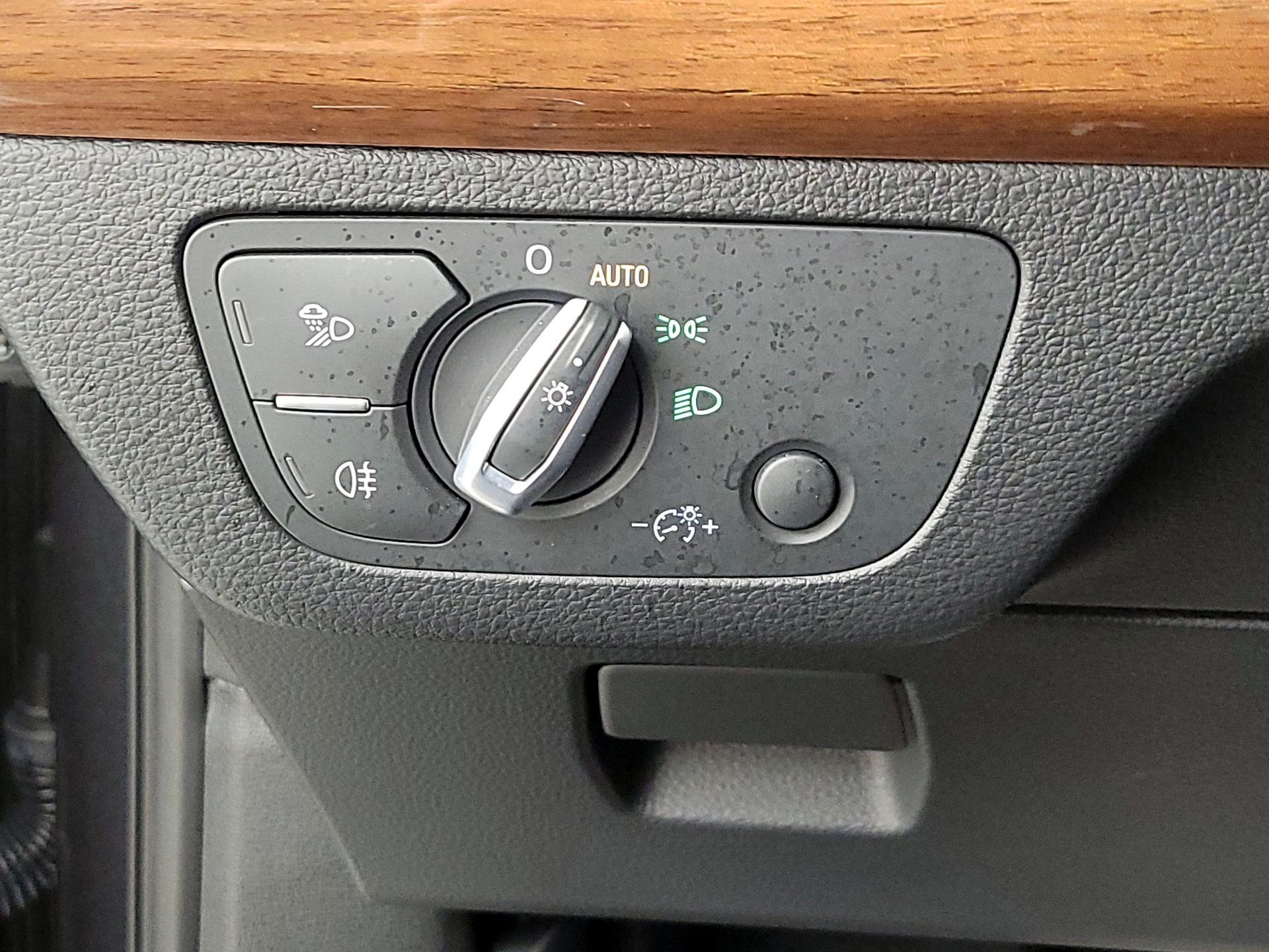 Thumbnail: 2022 Audi Q5 - 13