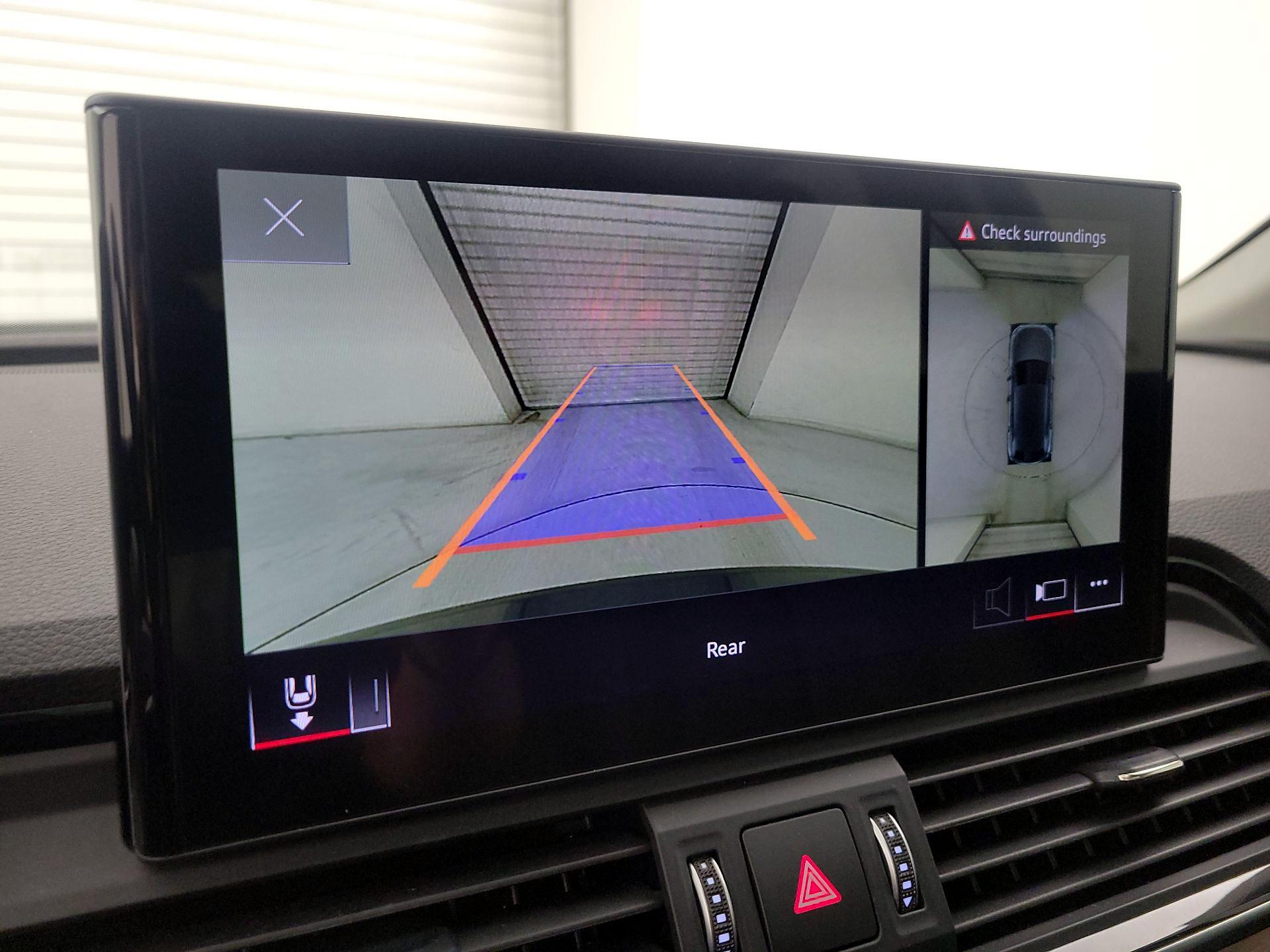 Thumbnail: 2022 Audi Q5 - 14