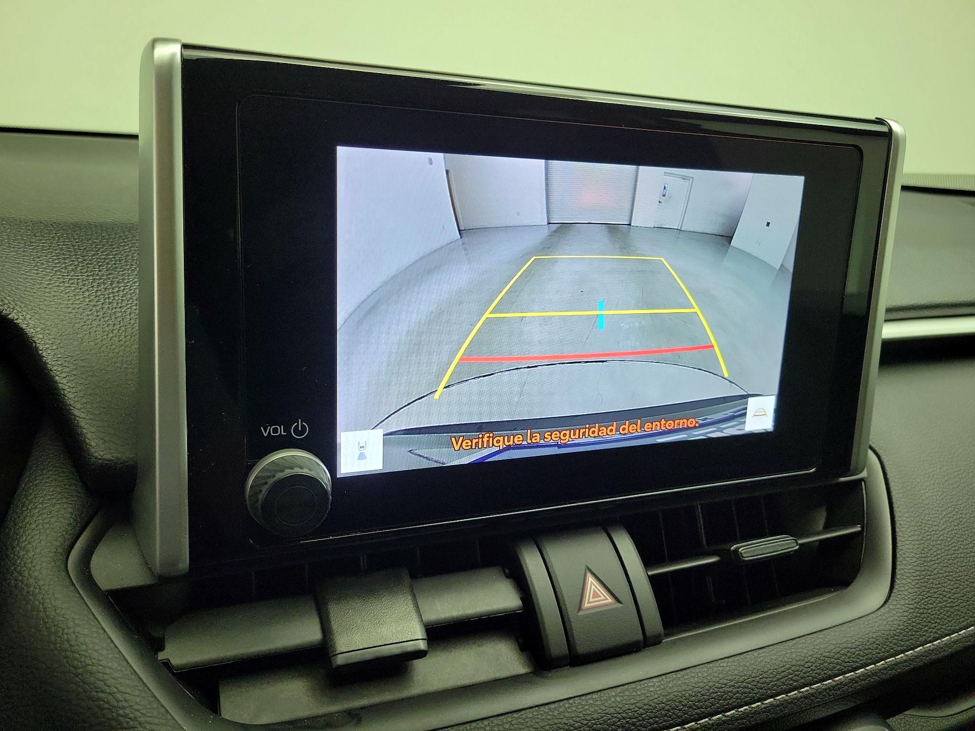 Thumbnail: 2025 Toyota RAV4 - 15