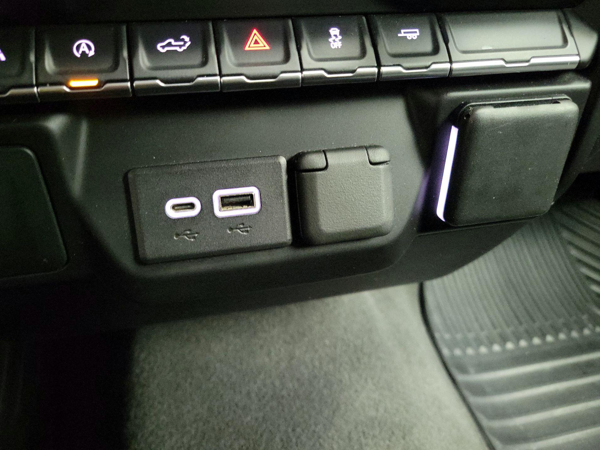 Thumbnail: 2022 Chevrolet Silverado 1500 - 18