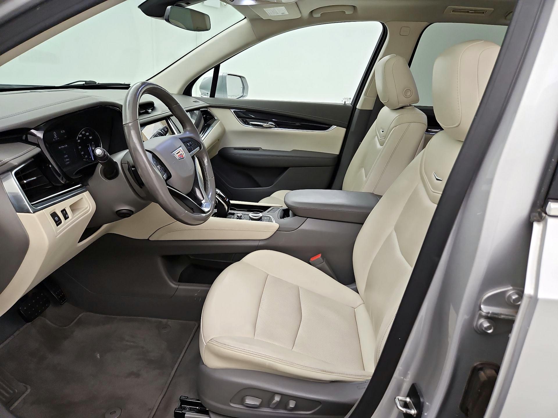 Thumbnail: 2020 Cadillac XT6 - 11