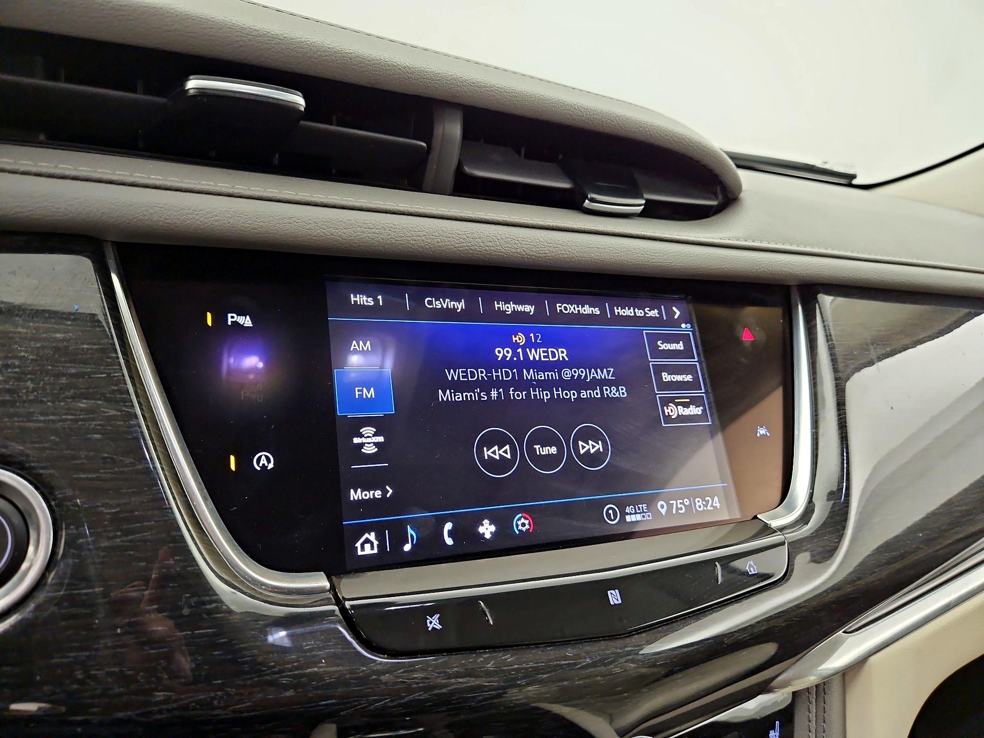 Thumbnail: 2020 Cadillac XT6 - 15