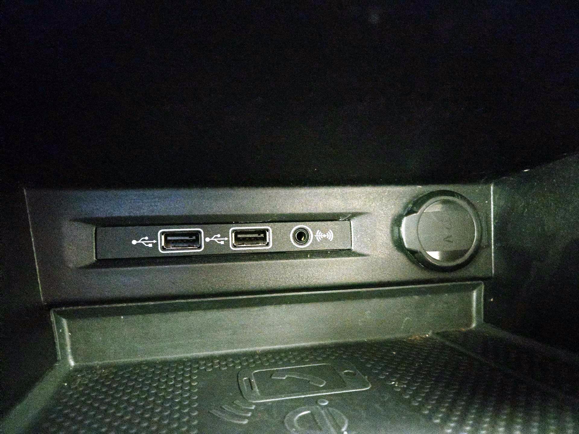 Thumbnail: 2020 Volkswagen Tiguan - 18