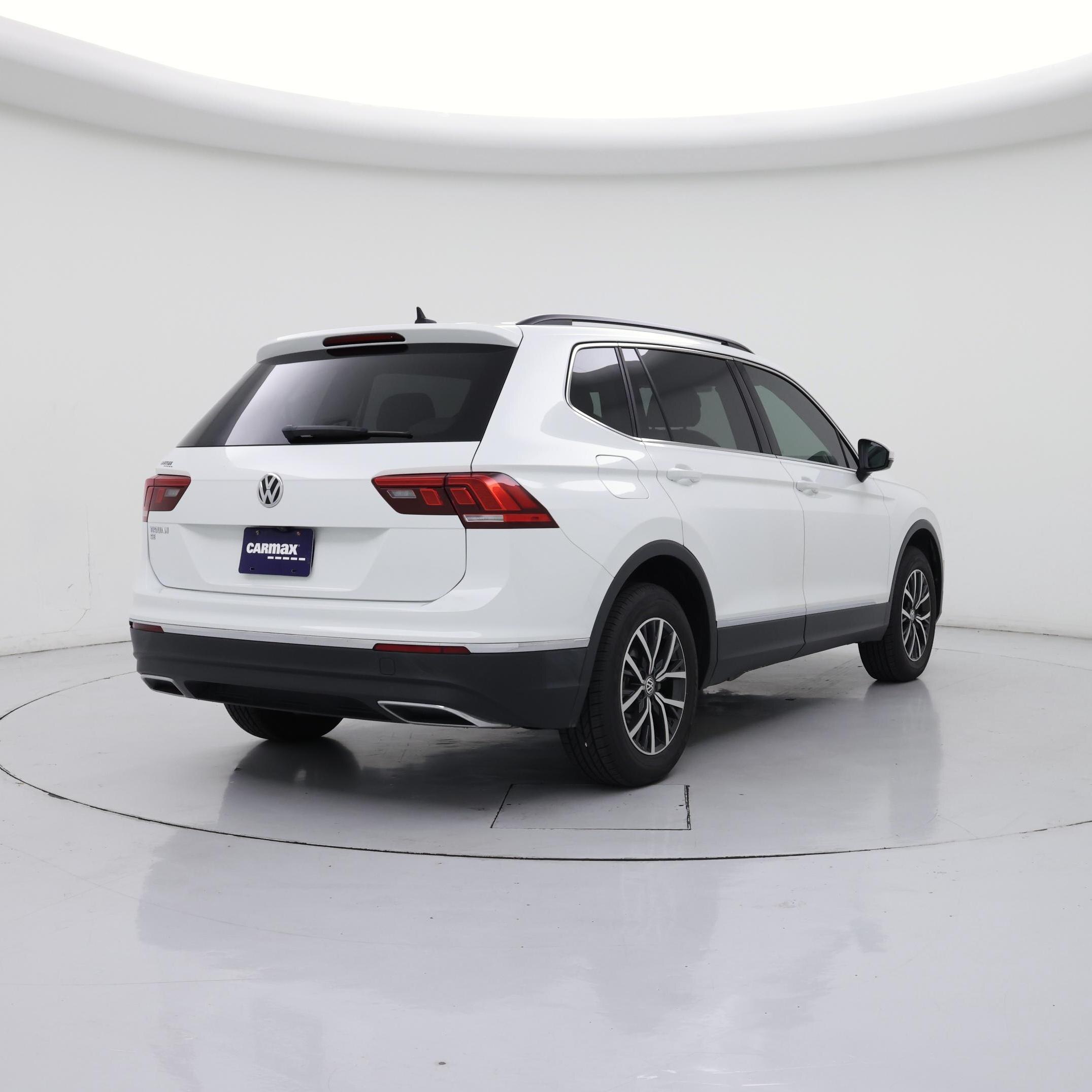 Thumbnail: 2020 Volkswagen Tiguan - 8