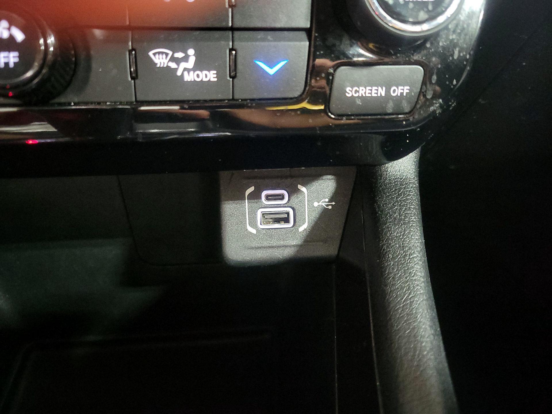 Thumbnail: 2022 Jeep Compass - 18