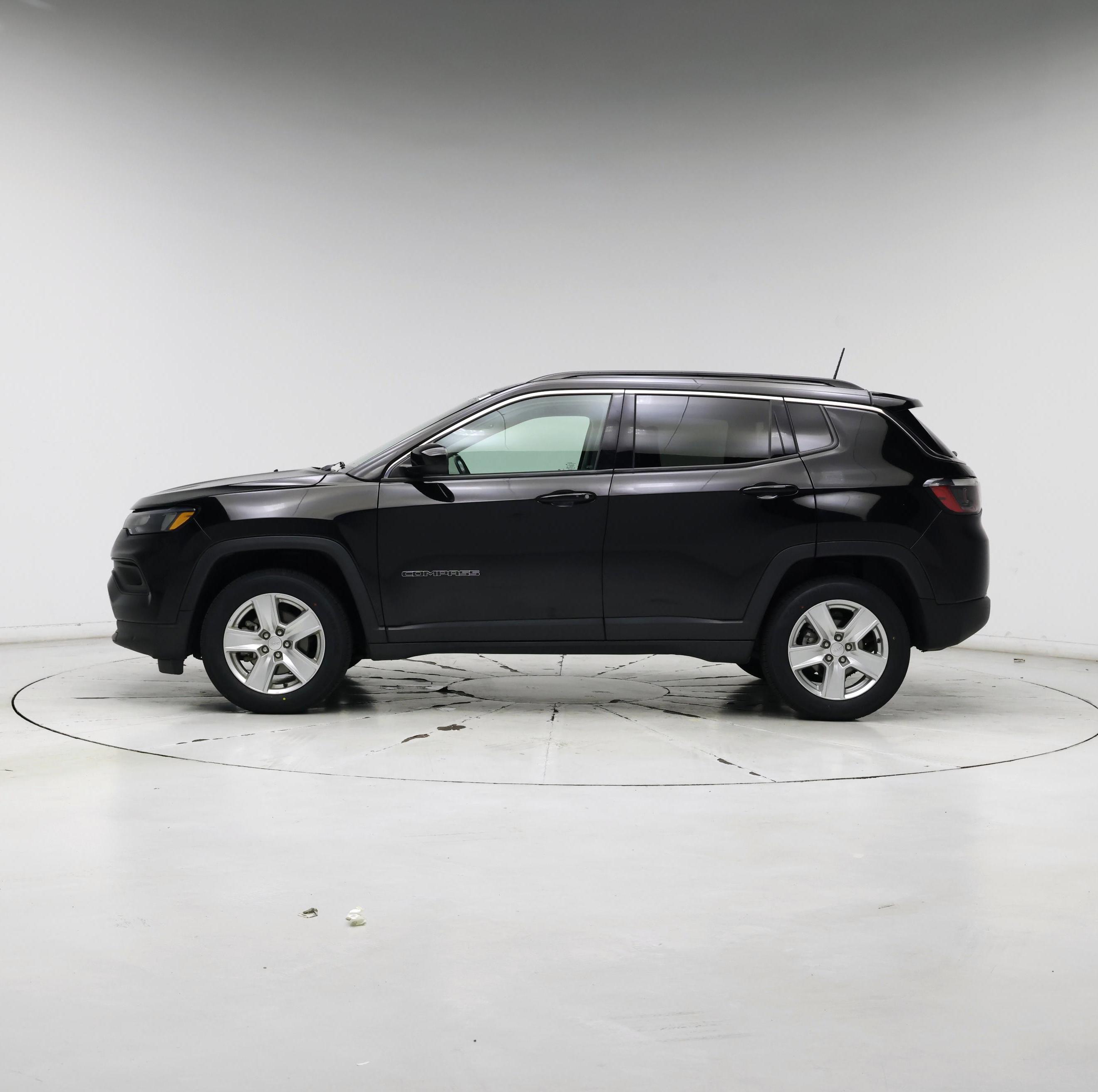 Thumbnail: 2022 Jeep Compass - 3