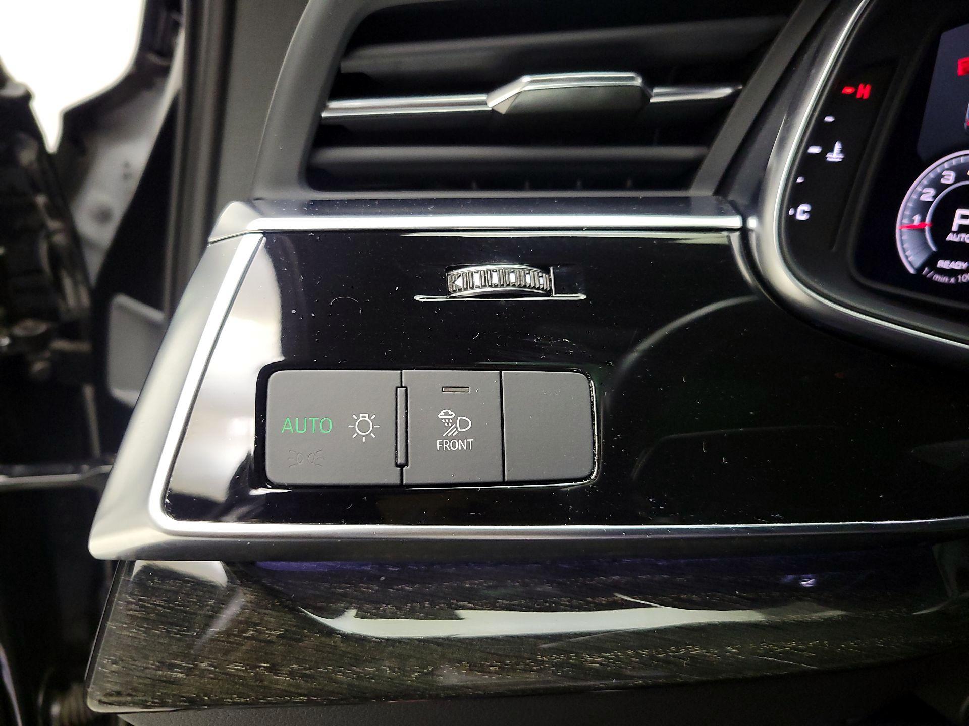 Thumbnail: 2022 Audi Q7 - 13