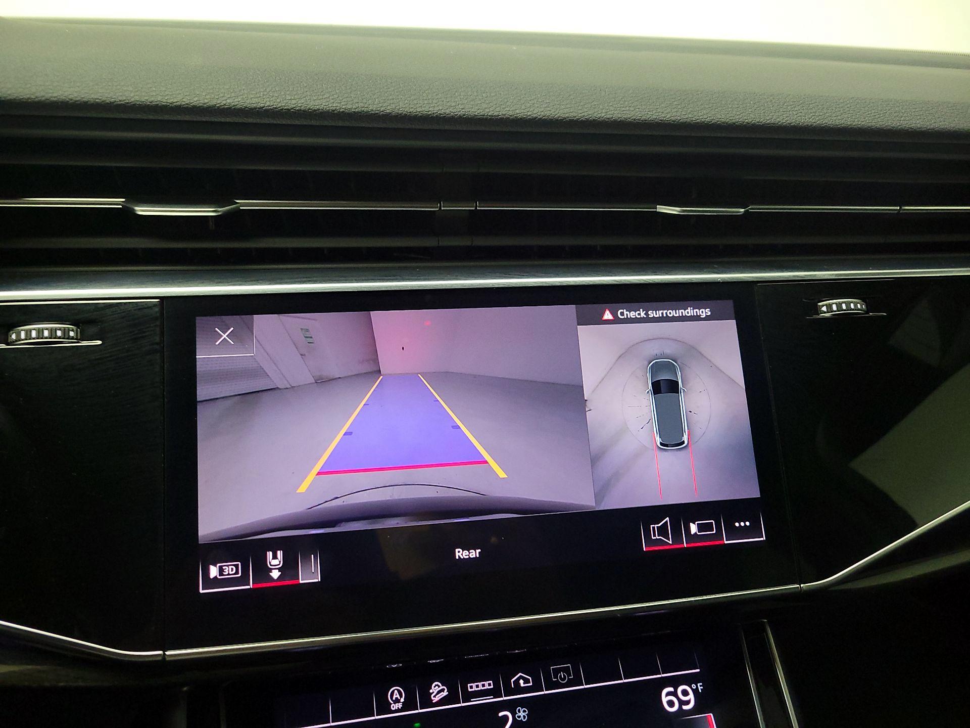 Thumbnail: 2022 Audi Q7 - 15