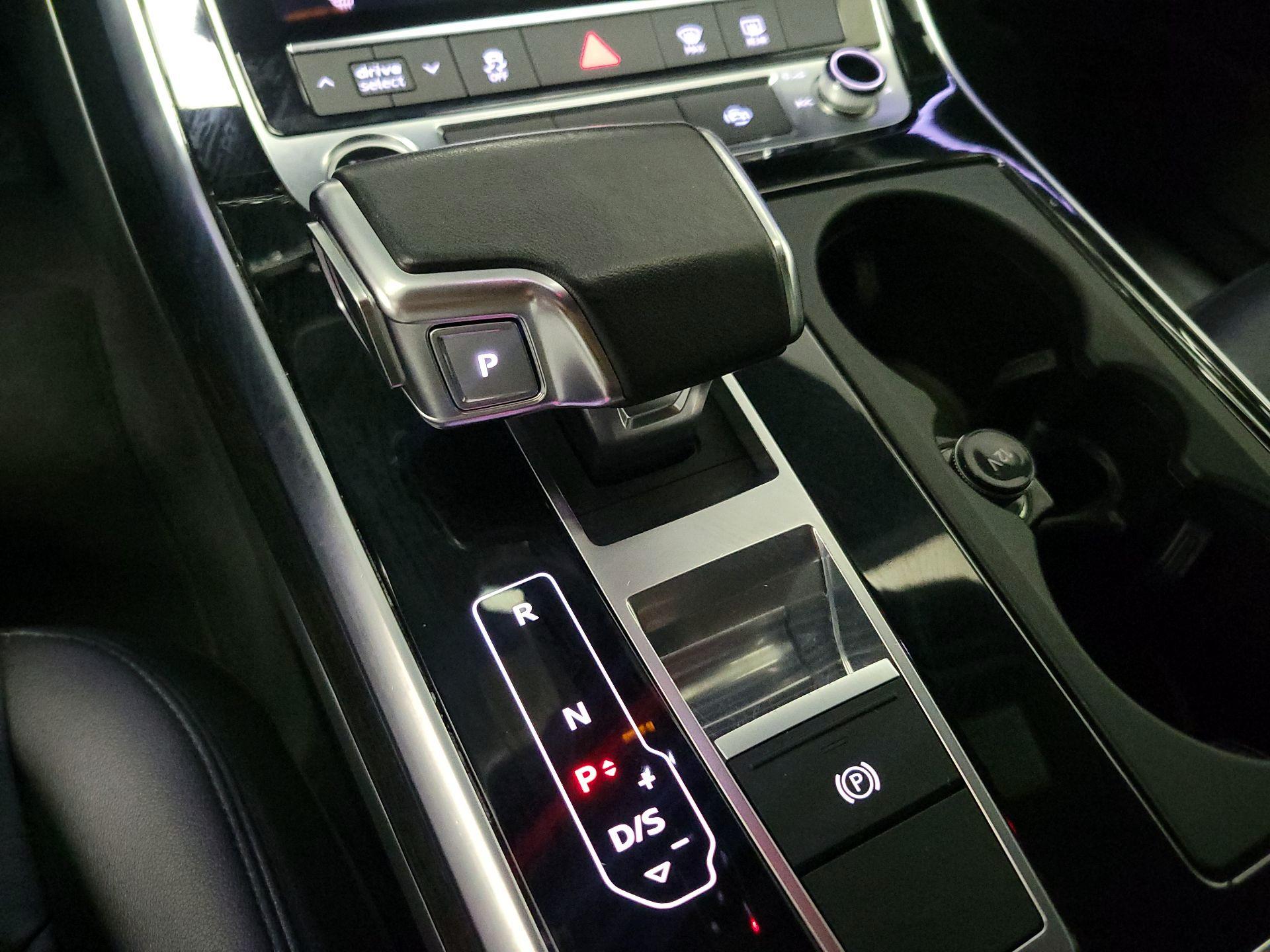 Thumbnail: 2022 Audi Q7 - 18