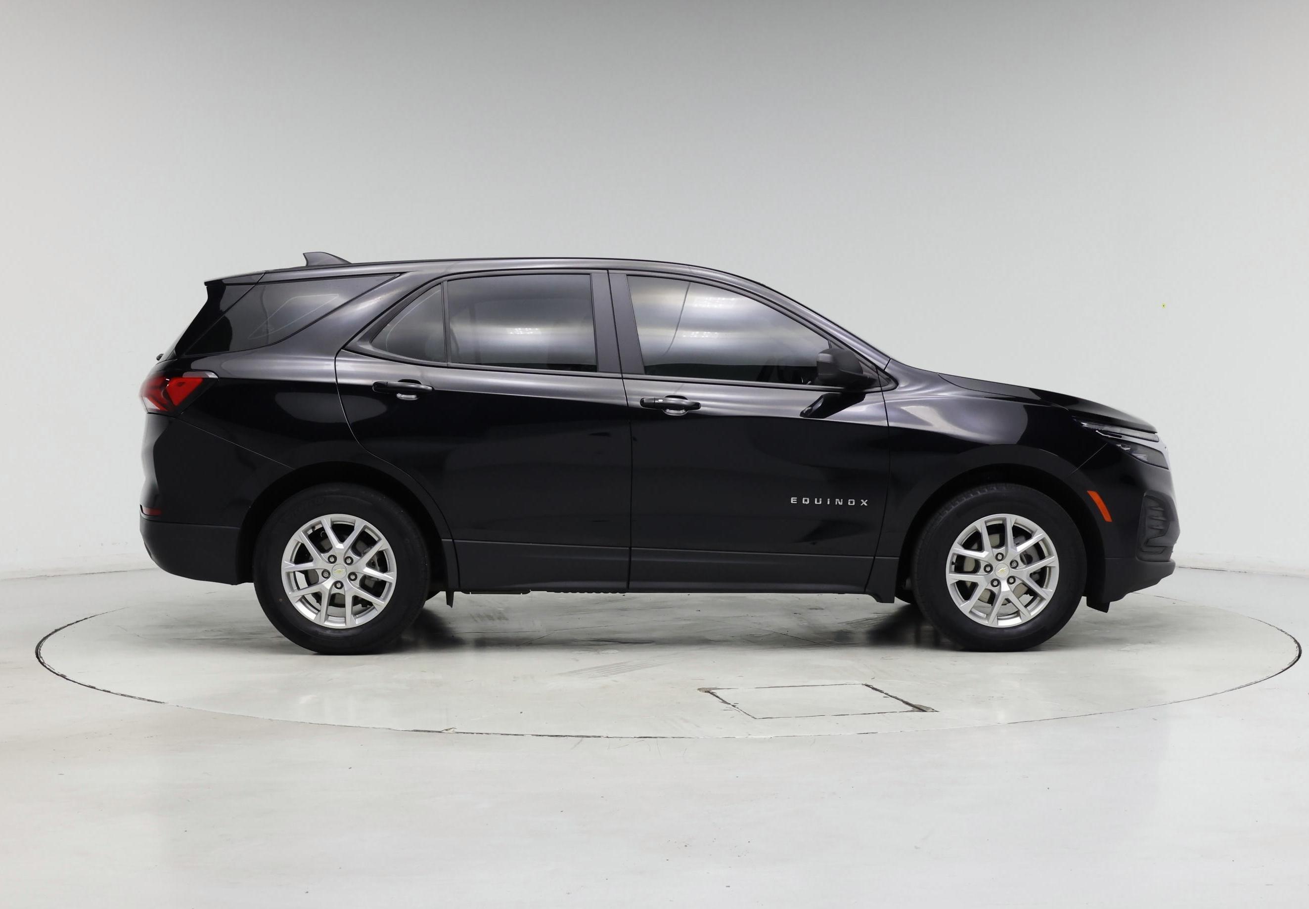 Thumbnail: 2023 Chevrolet Equinox - 7