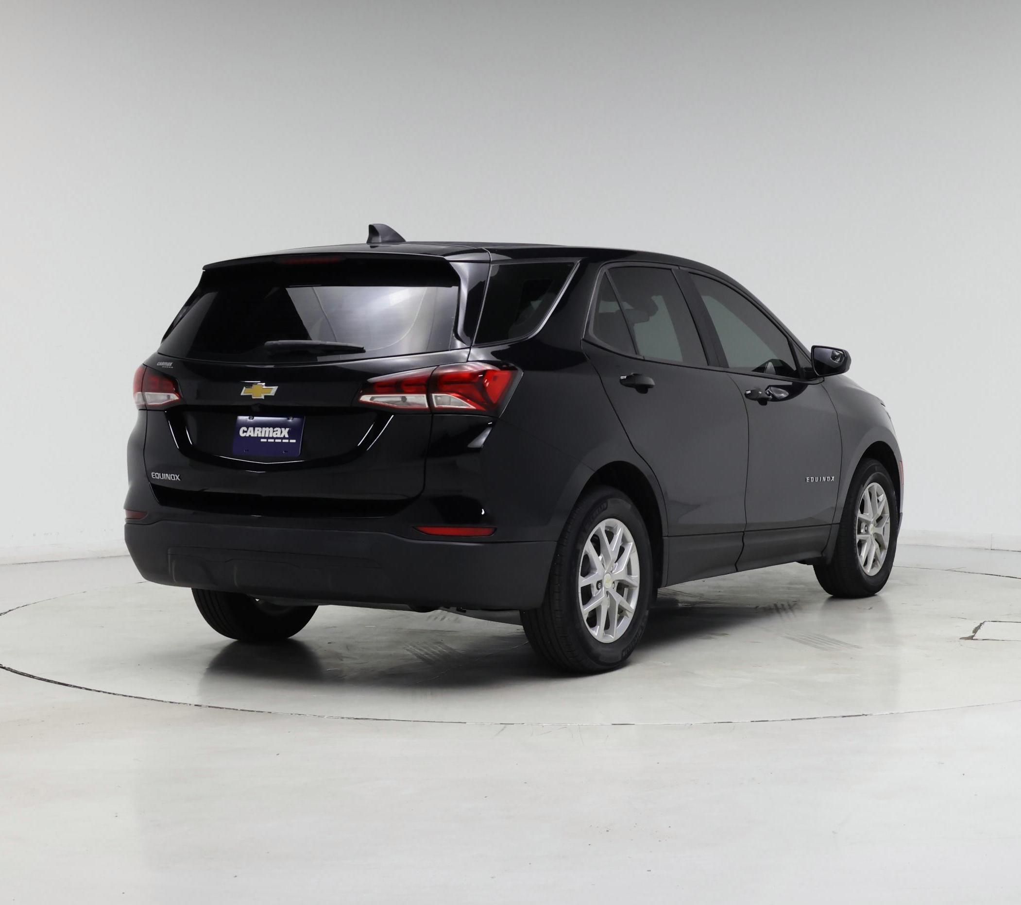 Thumbnail: 2023 Chevrolet Equinox - 8