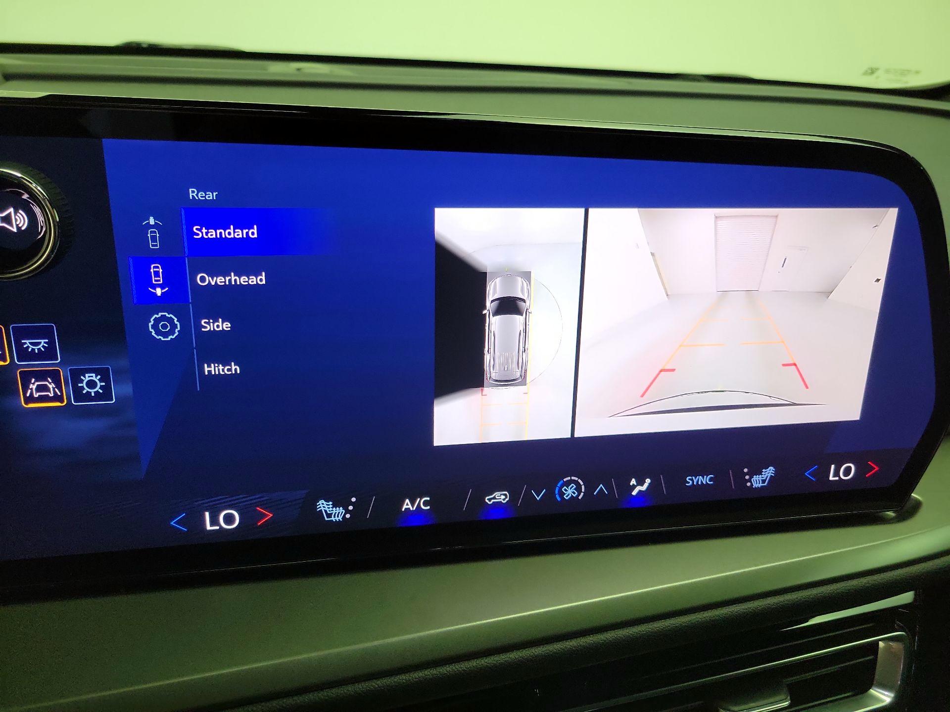 Thumbnail: 2025 Chevrolet Traverse - 15