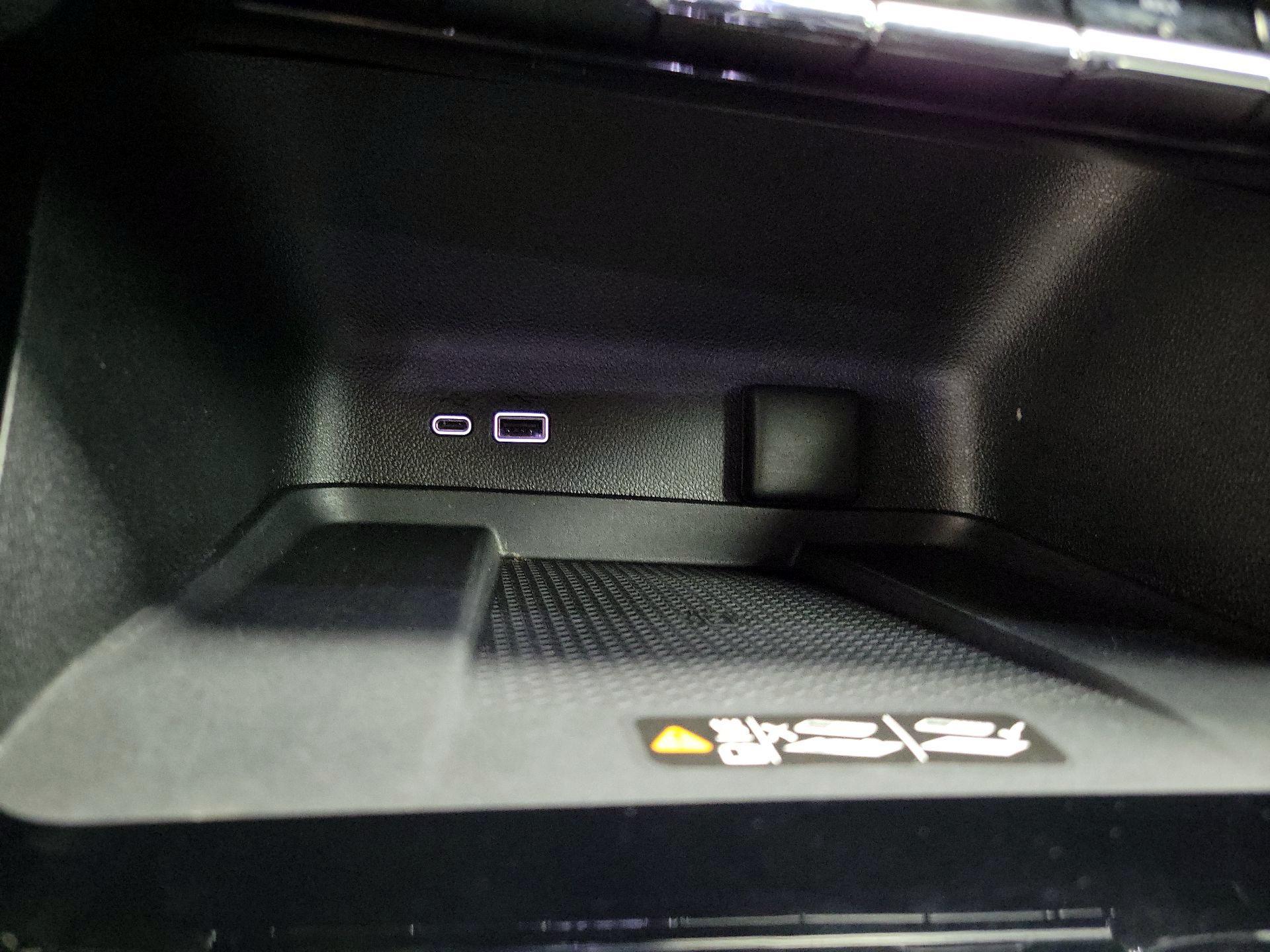 Thumbnail: 2025 Chevrolet Traverse - 19