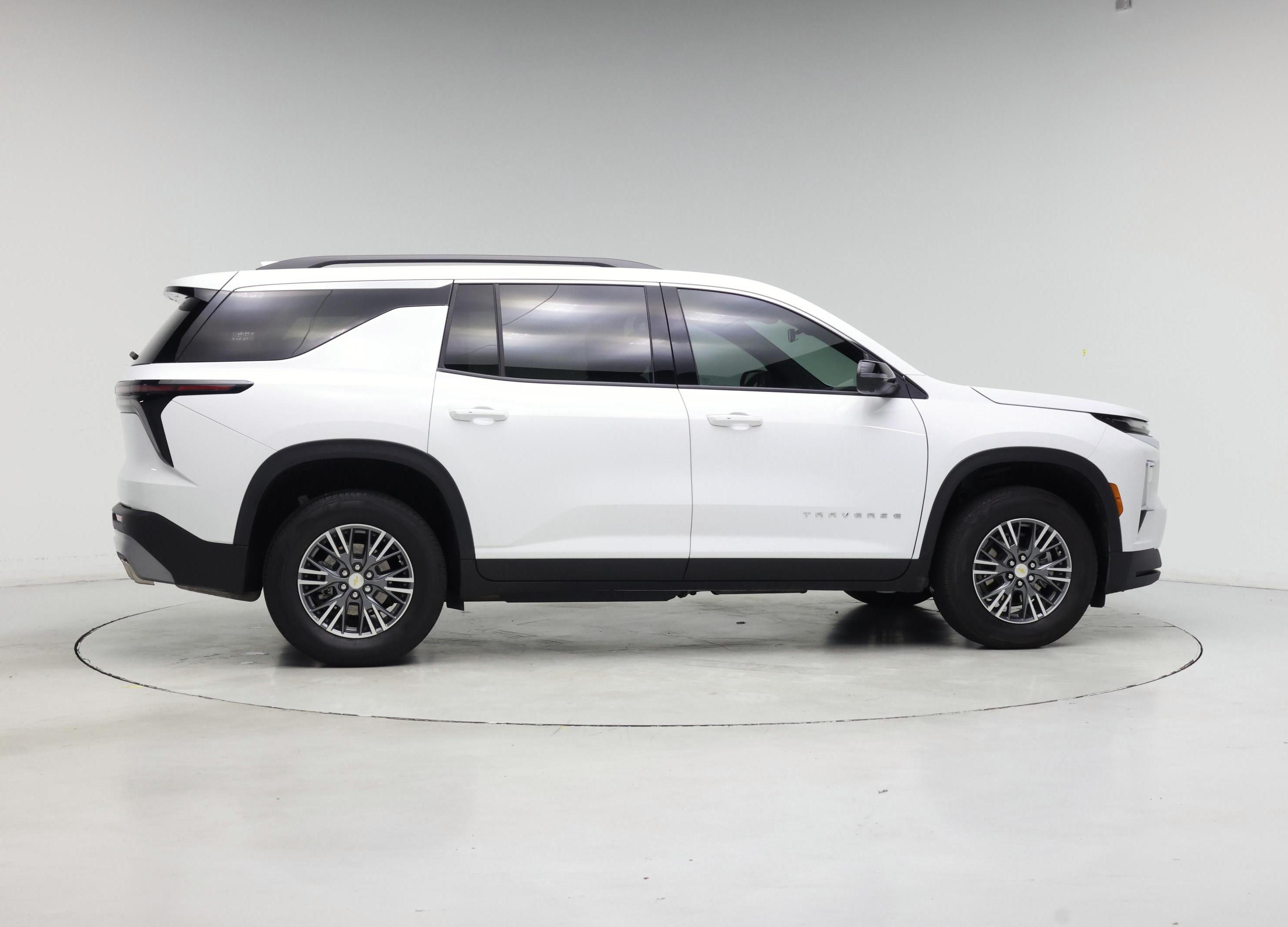 Thumbnail: 2025 Chevrolet Traverse - 7