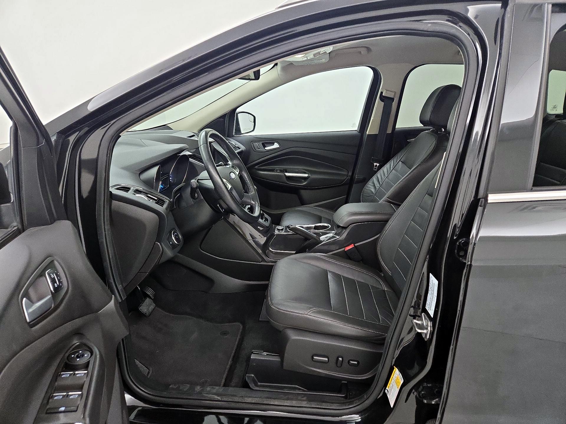 Thumbnail: 2015 Ford Escape - 11