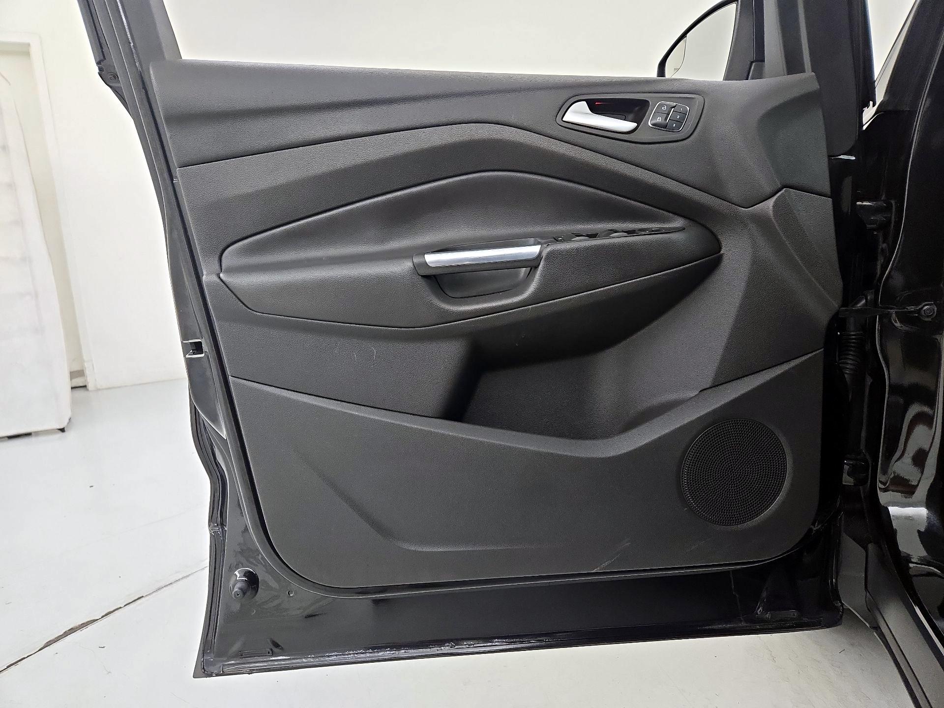 Thumbnail: 2015 Ford Escape - 12