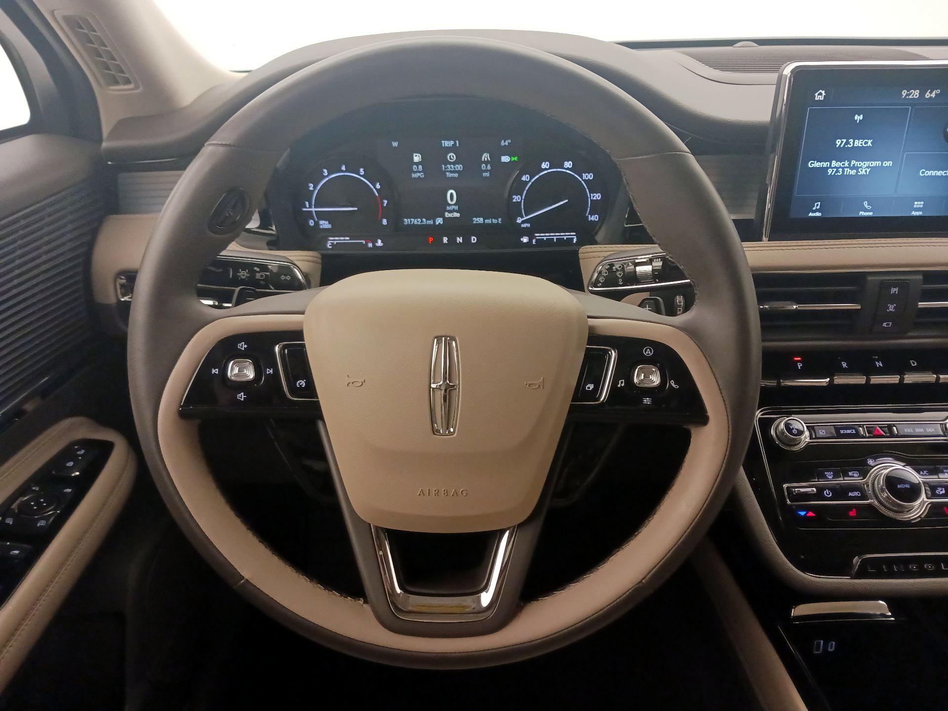 Thumbnail: 2022 Lincoln Corsair - 10